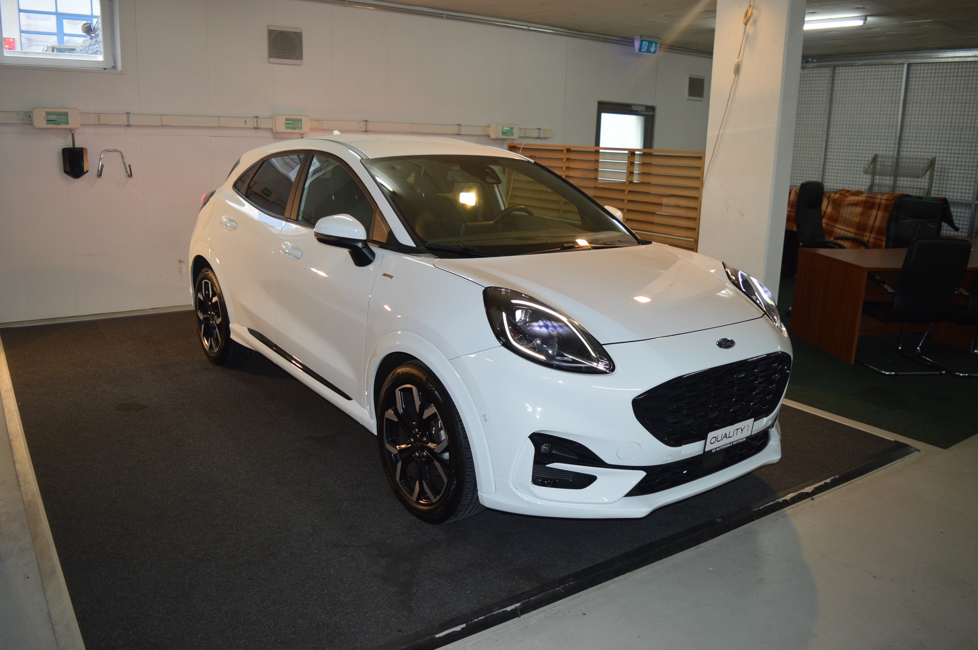 FORD Puma 1.0 MHEV ST-Line X Automat-showroom-element-2