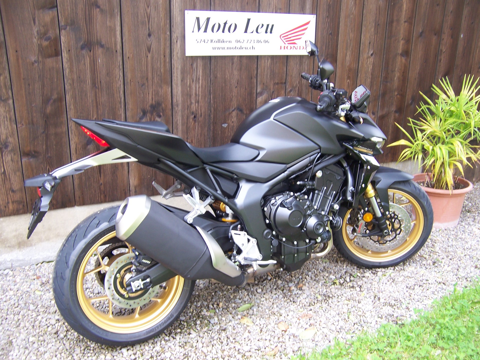 HONDA CB 1000 Hornet SP-image-13