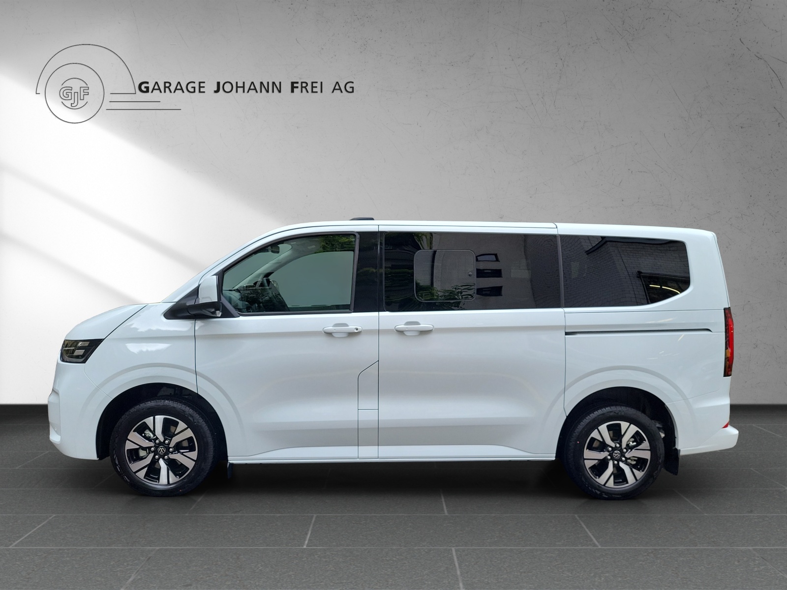 VW Caravelle BEV Elektro 218PS 8Plätze-showroom-element-1