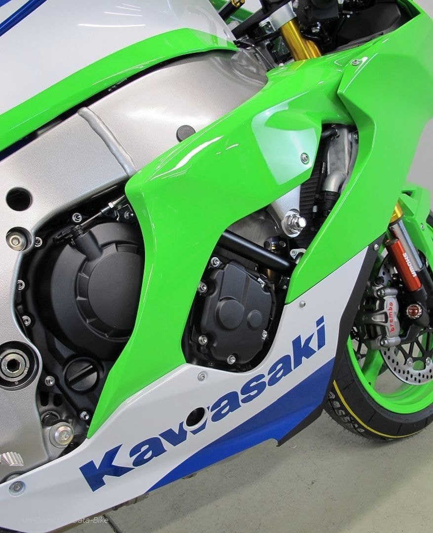 KAWASAKI NINJA ZX 10R 40TH-image-6