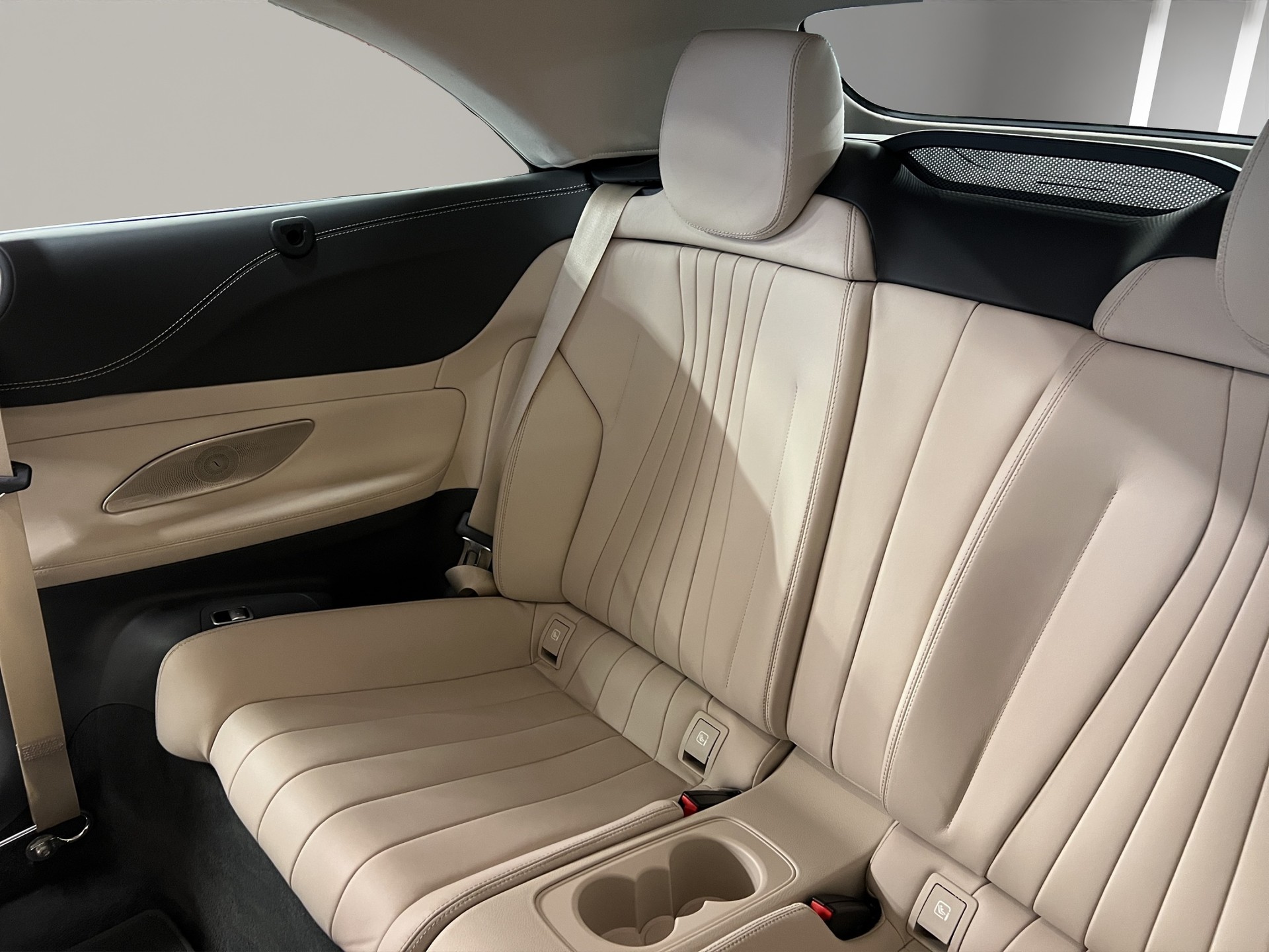 MERCEDES-BENZ E 200 Cabriolet 4Matic AMG Line 9G-Tronic LEASING à partir de CHF 595.-/mois-image-12