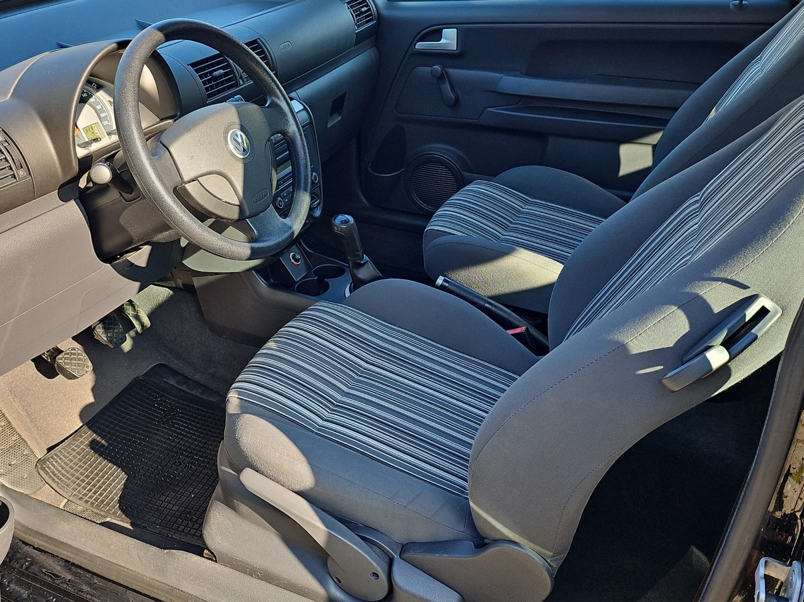 VW Fox 1.2-image-9
