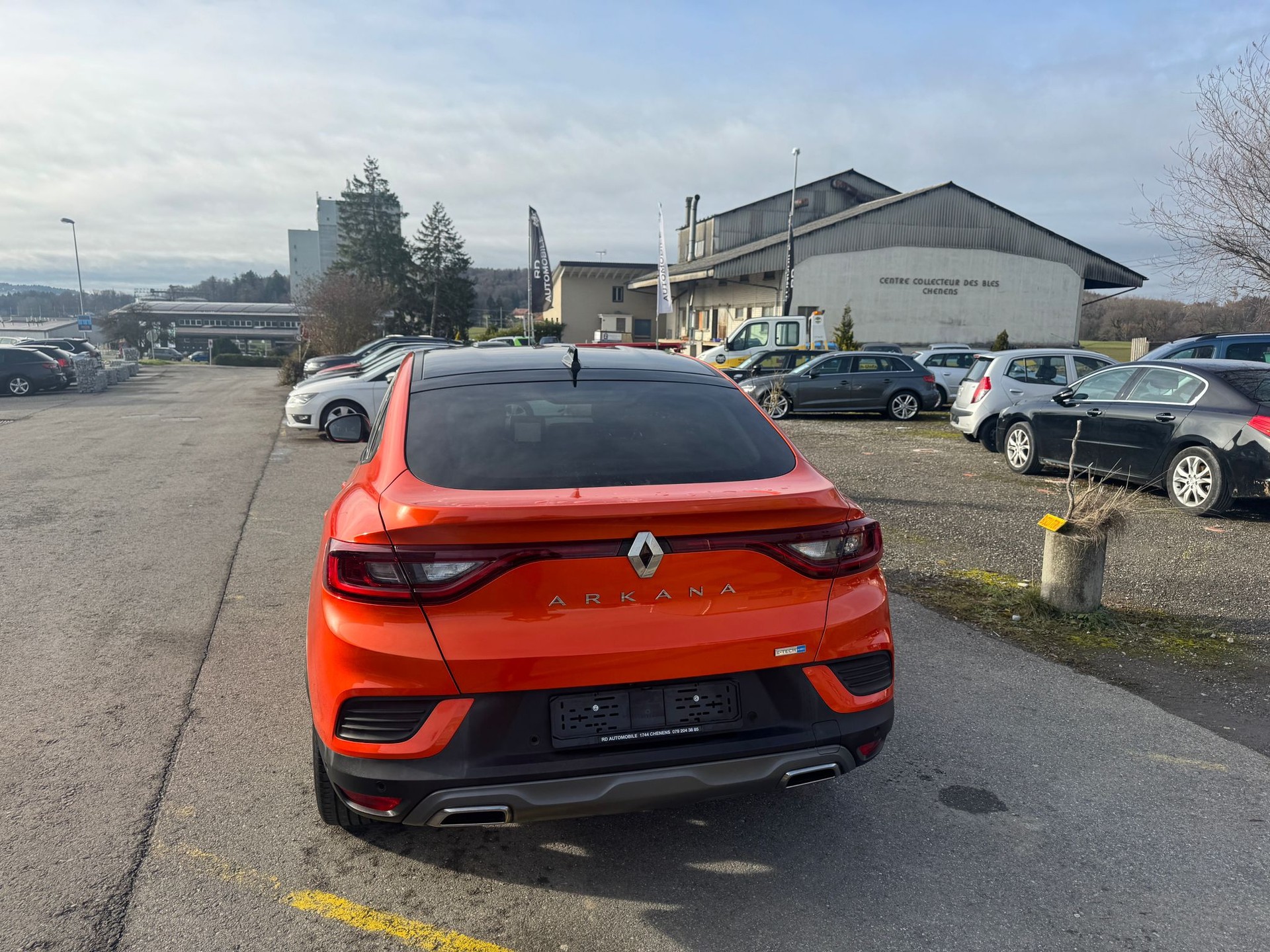 RENAULT Arkana 1.6 E-Tech R.S.Line-showroom-element-3