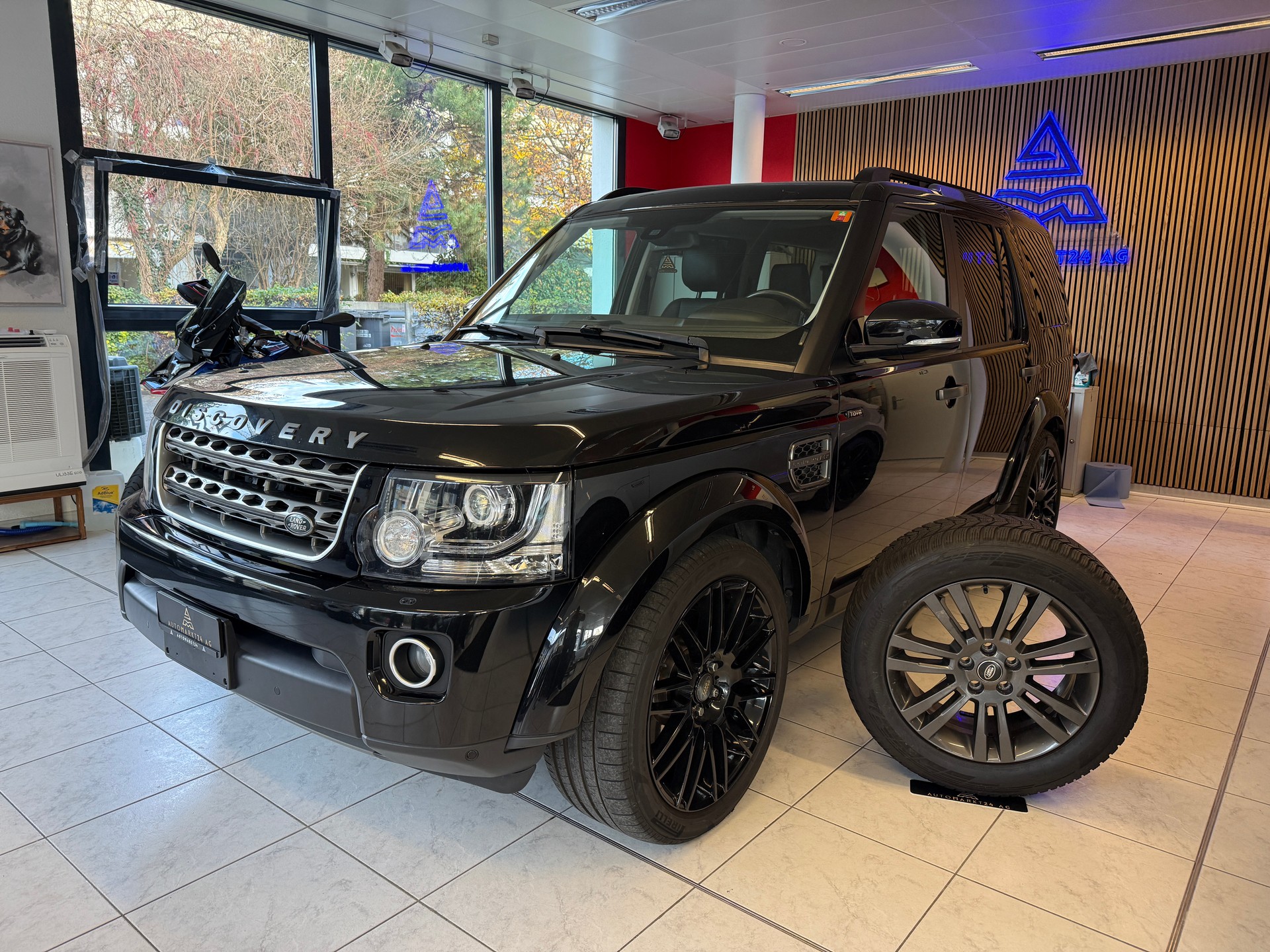 LAND ROVER Discovery 3.0 TDV6 !!!7Plätze!!! 210 Graphite-image-2