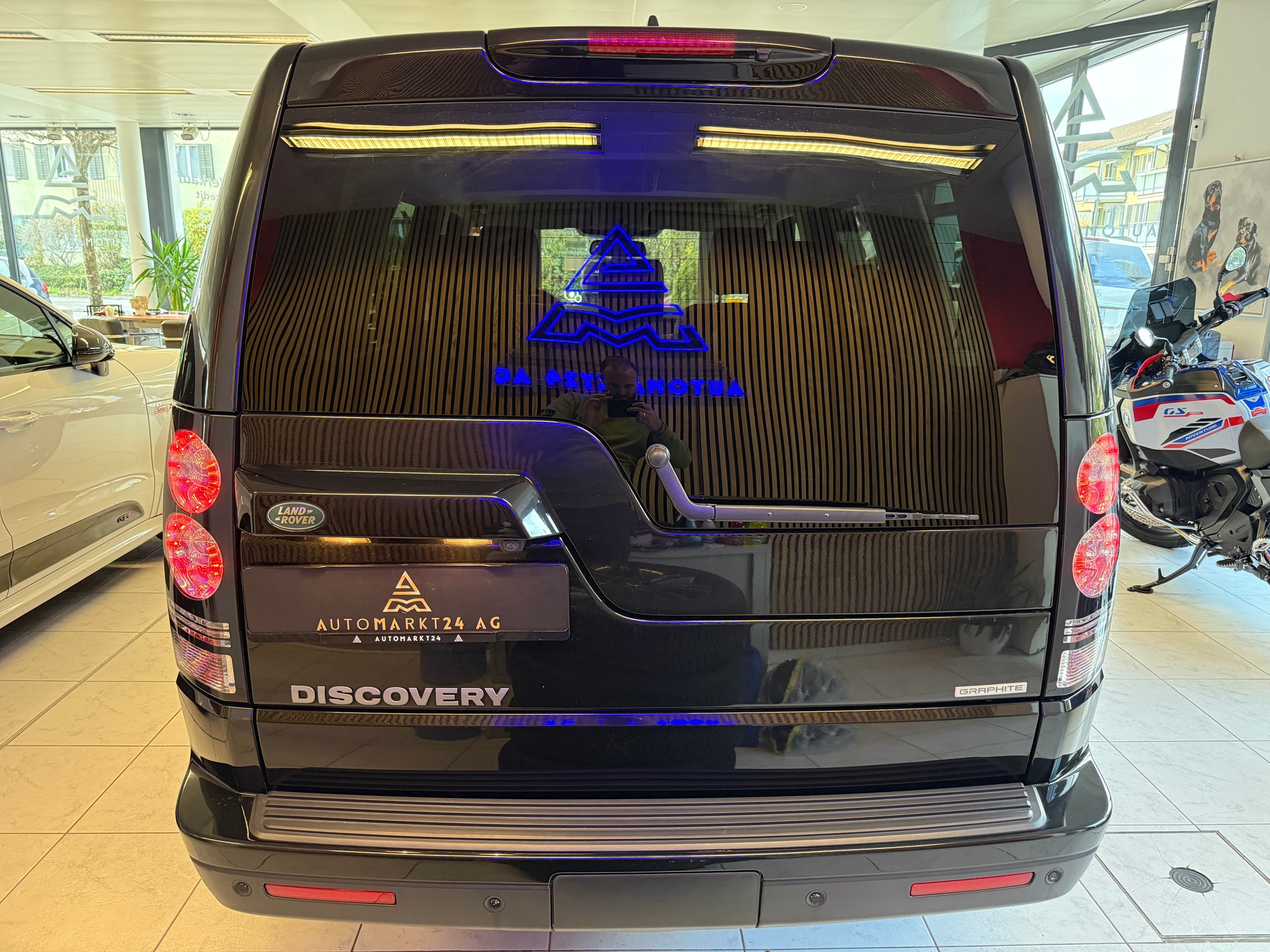 LAND ROVER Discovery 3.0 TDV6 !!!7Plätze!!! 210 Graphite-image-14