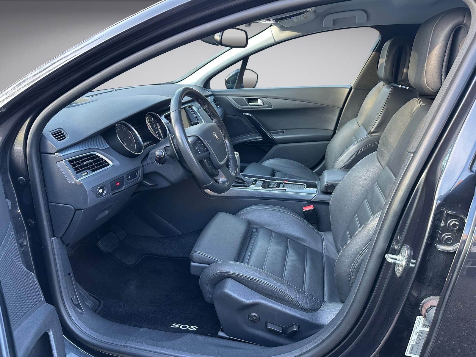 PEUGEOT 508 2.0 BlueHDi Allure Automatic-image-8