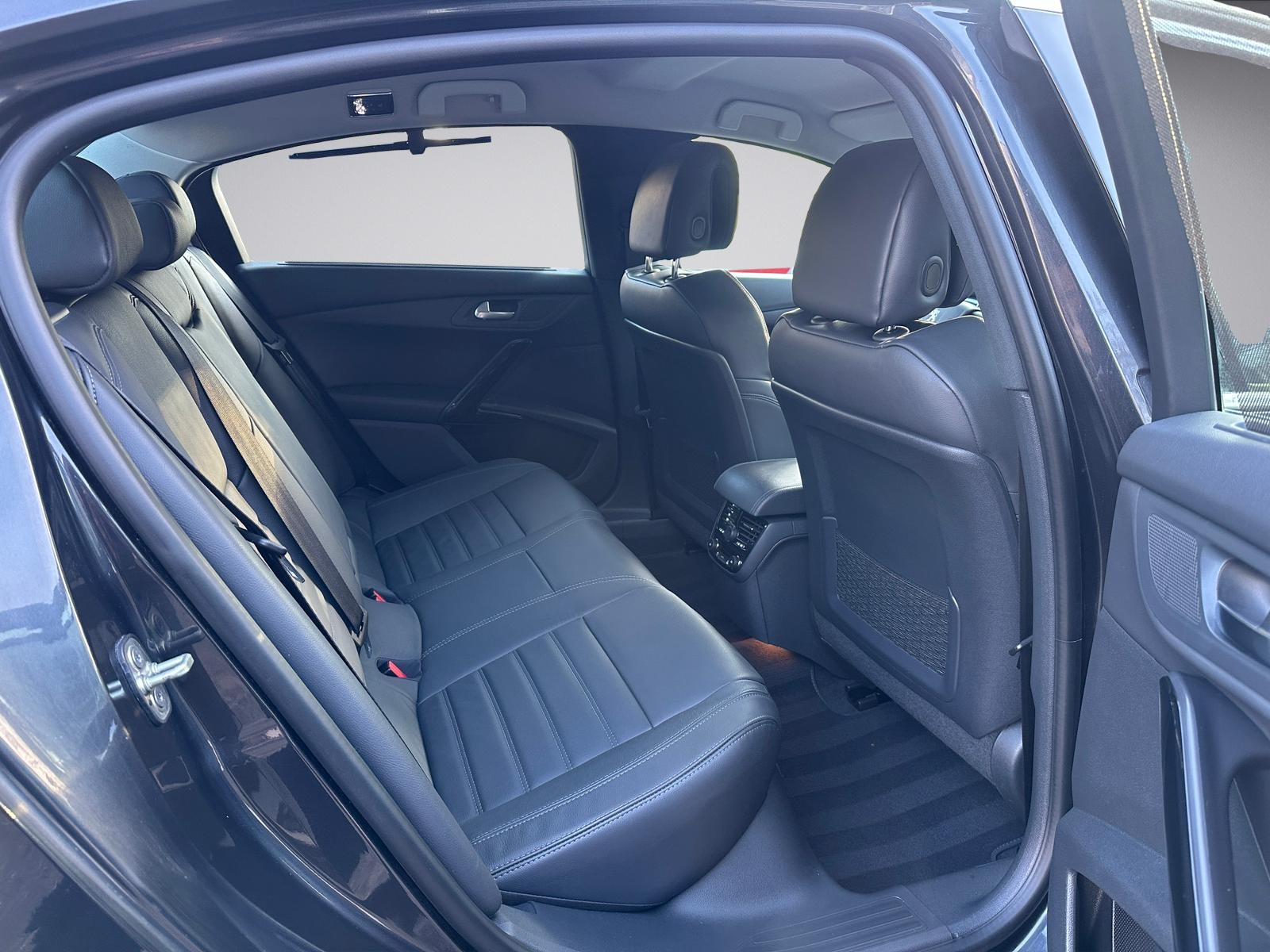 PEUGEOT 508 2.0 BlueHDi Allure Automatic-image-10