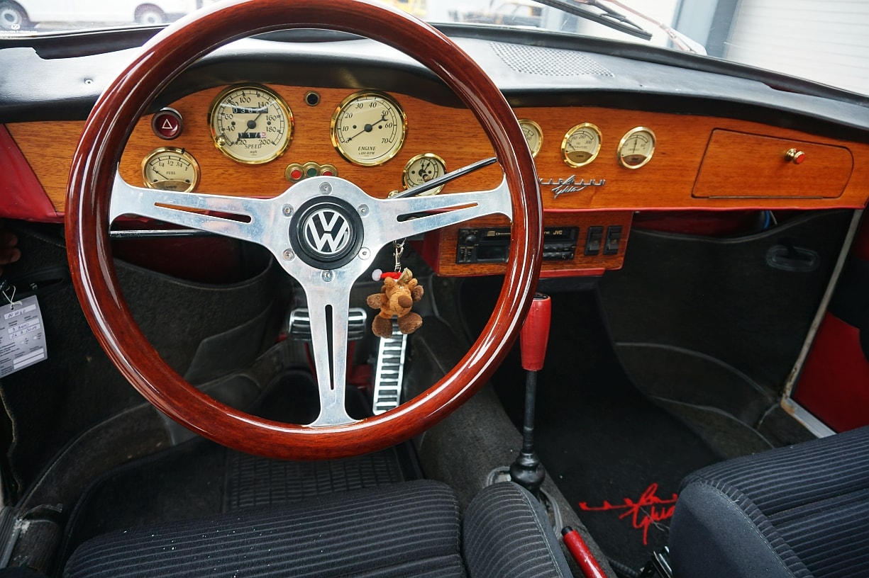 VW KARMANN-GHIA-image-10