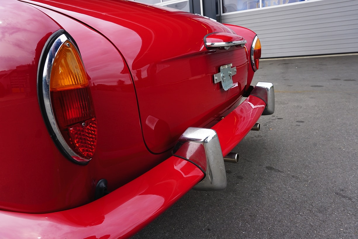 VW KARMANN-GHIA-image-8