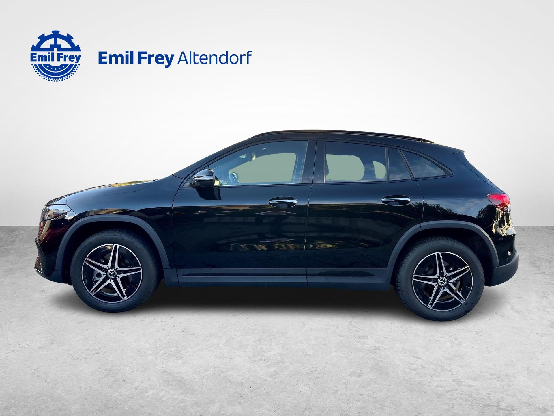 MERCEDES-BENZ EQA 350 4MATIC AMG Line-showroom-element-2