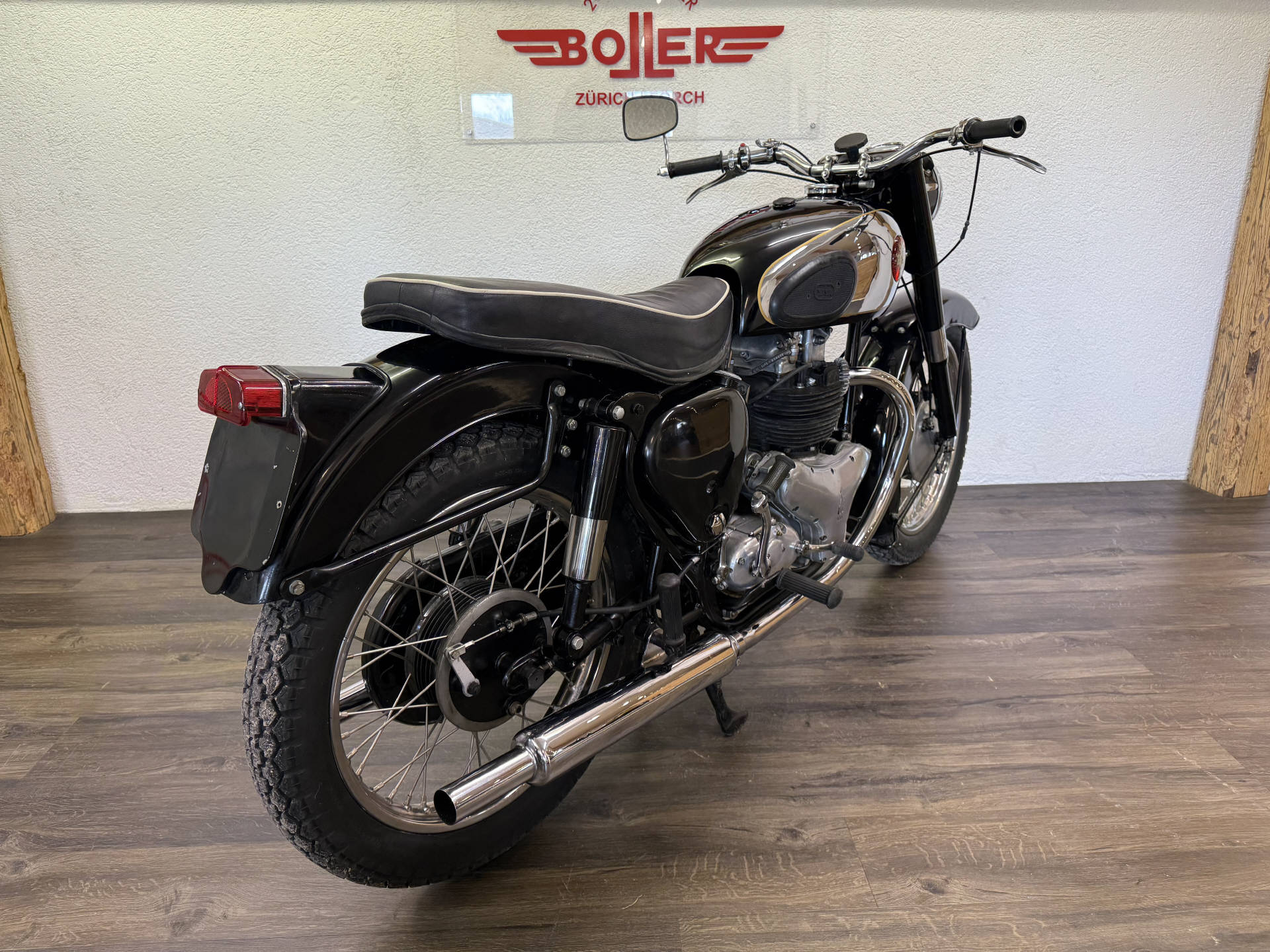 BSA 650 STAR TWIN-showroom-element-3