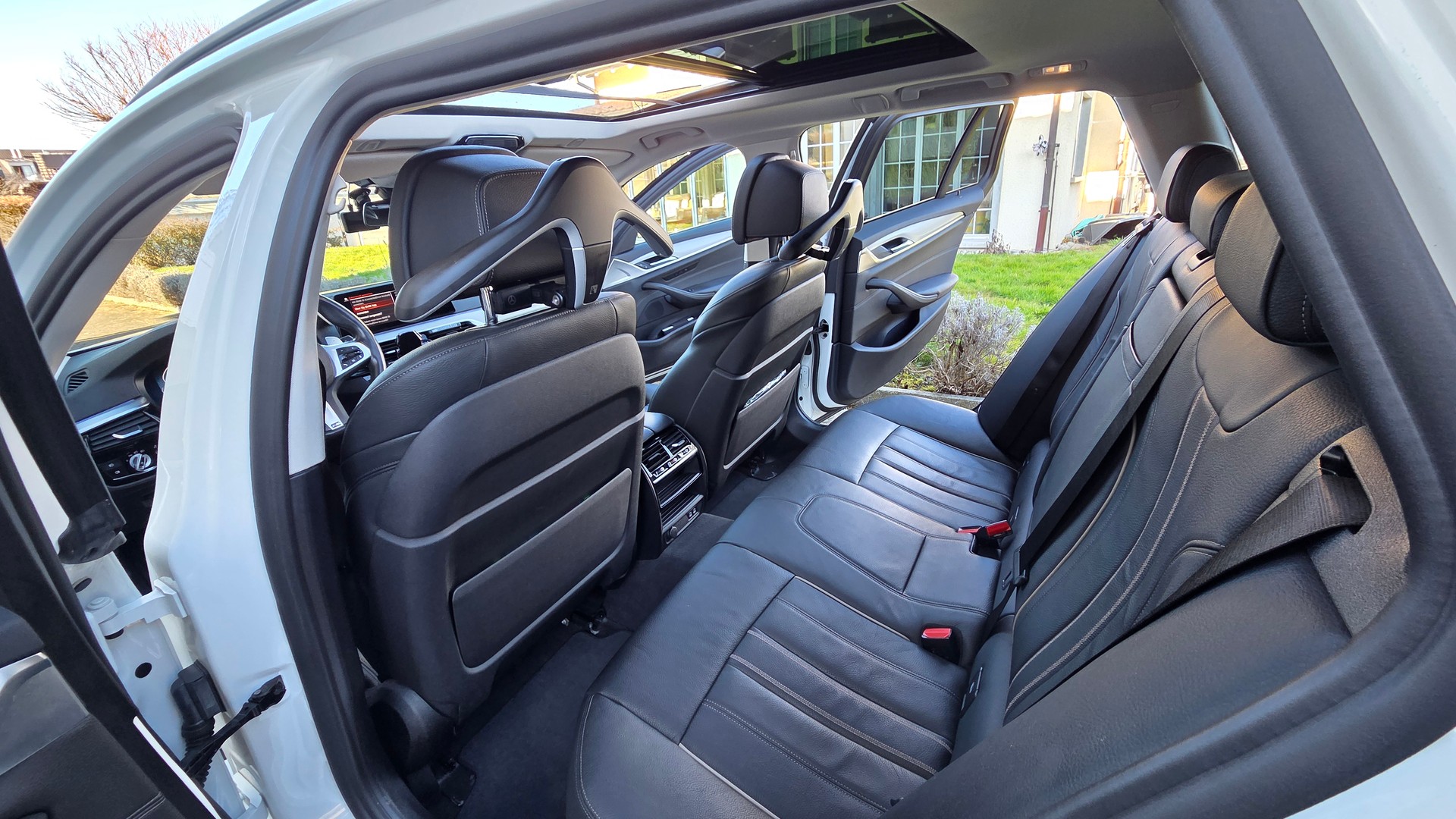 BMW 520d xDrive Touring Sport Line Steptronic-image-9
