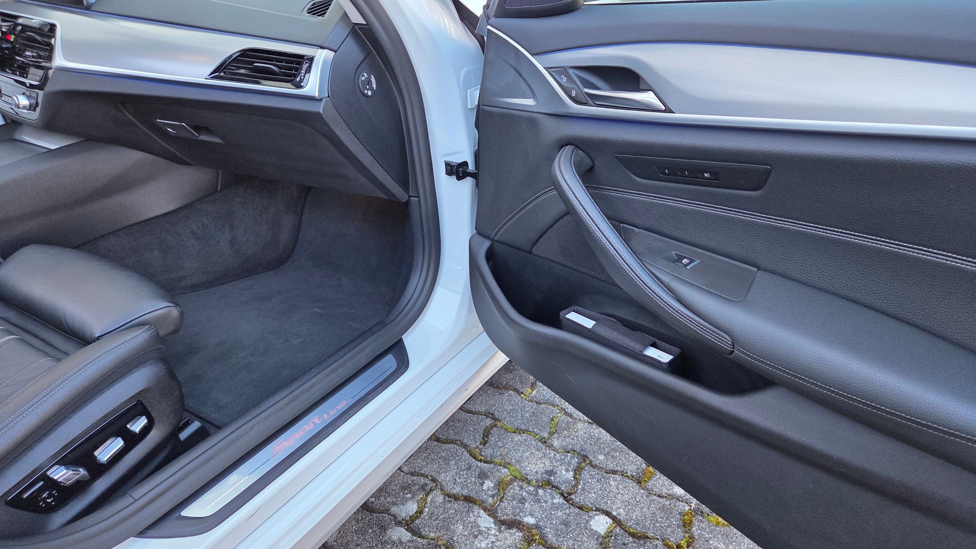 BMW 520d xDrive Touring Sport Line Steptronic-image-5