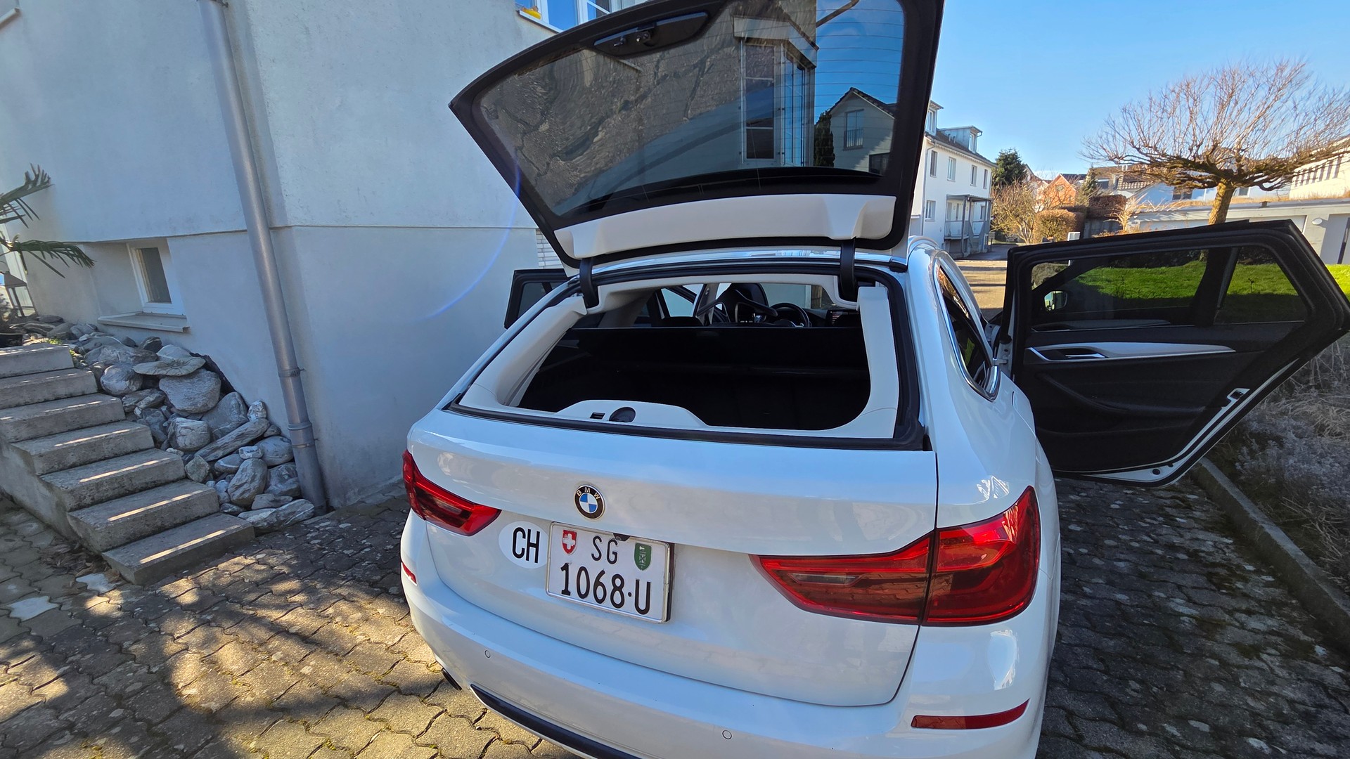 BMW 520d xDrive Touring Sport Line Steptronic-image-8