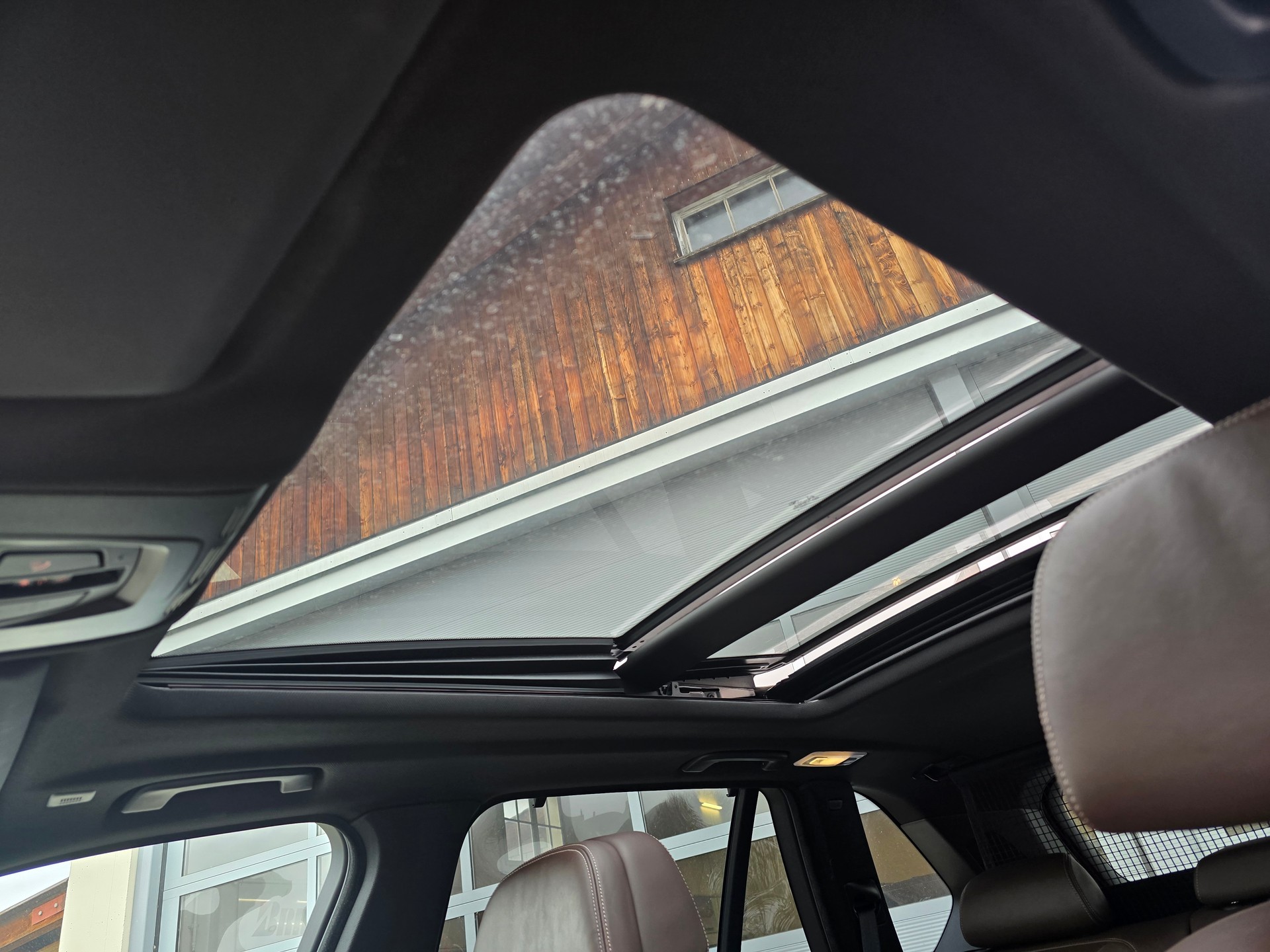 BMW X5 xDrive 50i Steptronic-image-9