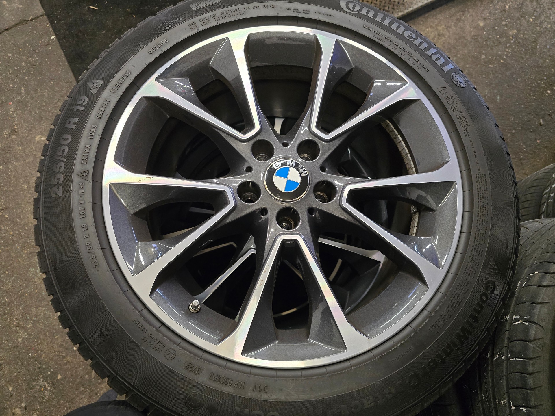 BMW X5 xDrive 50i Steptronic-image-12
