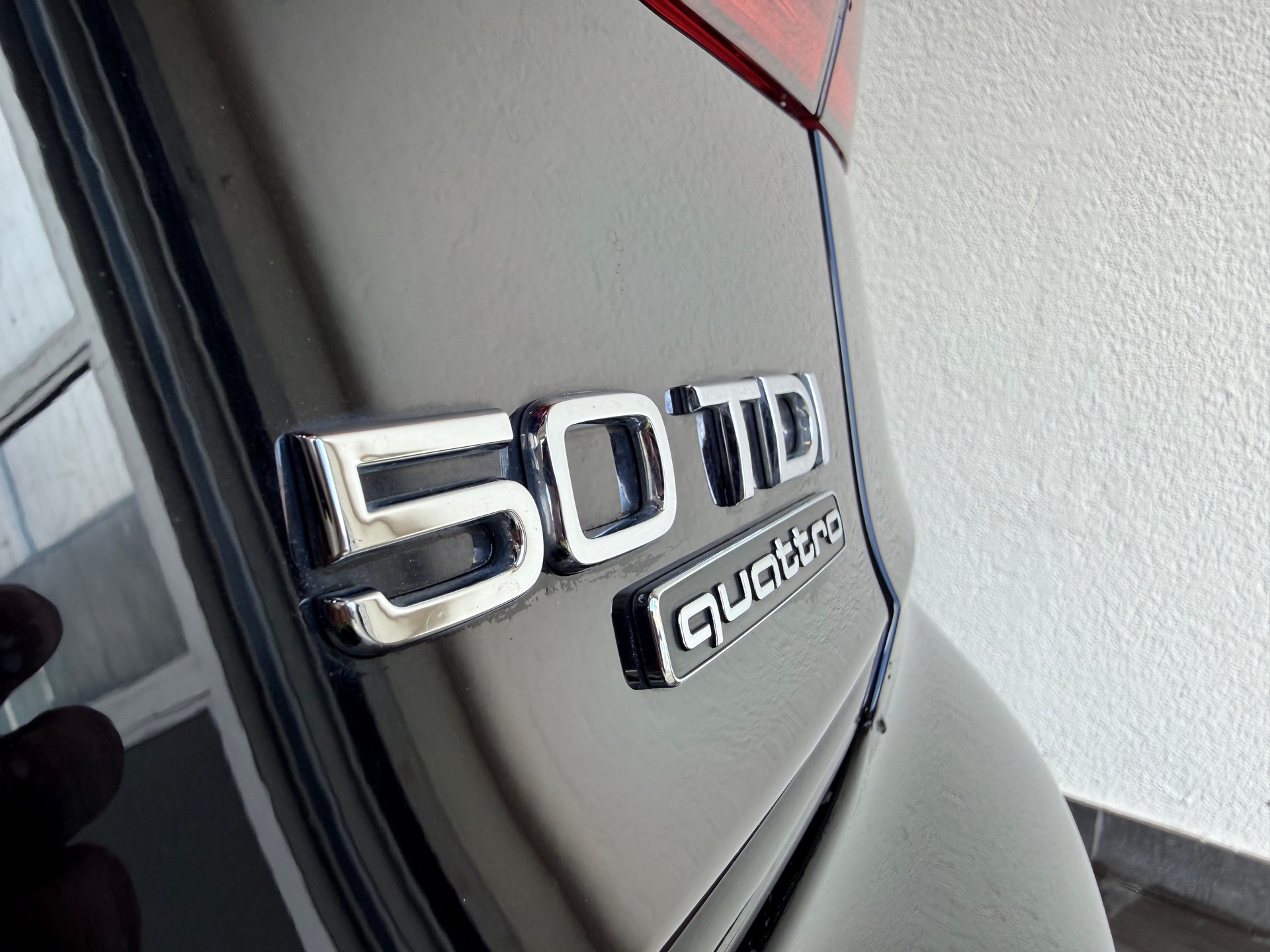 AUDI A8 50 TDI quattro tiptronic-image-13