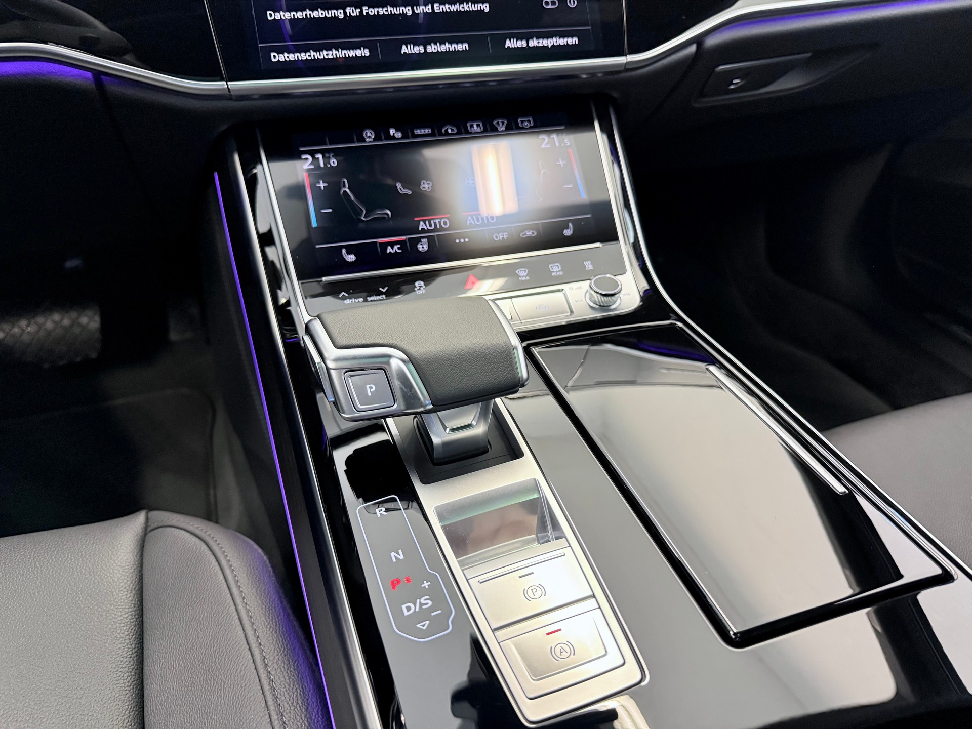 AUDI A8 50 TDI quattro tiptronic-image-29