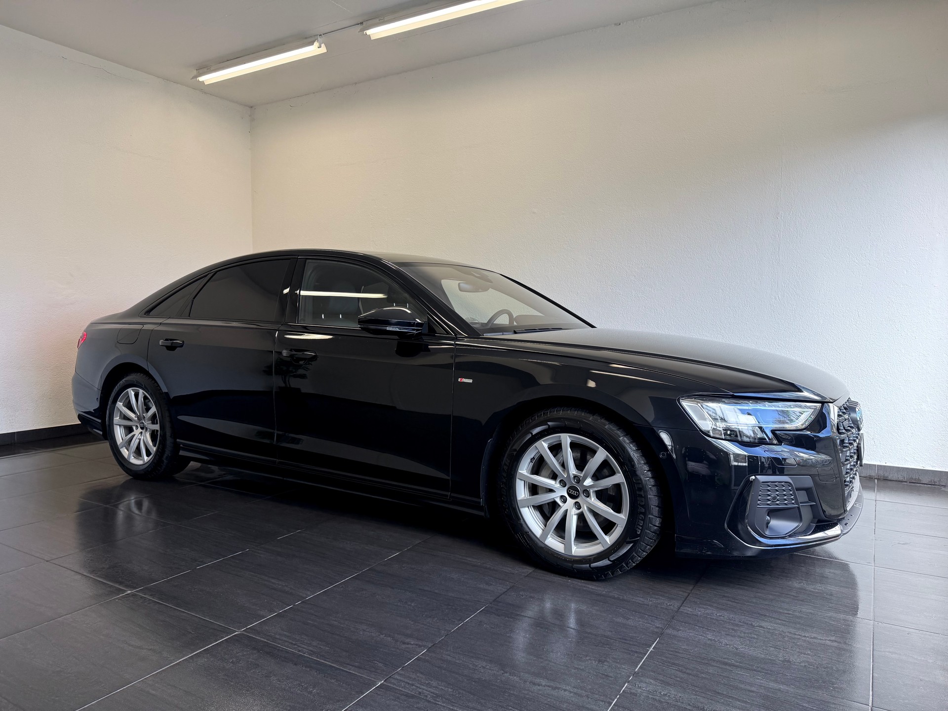 AUDI A8 50 TDI quattro tiptronic