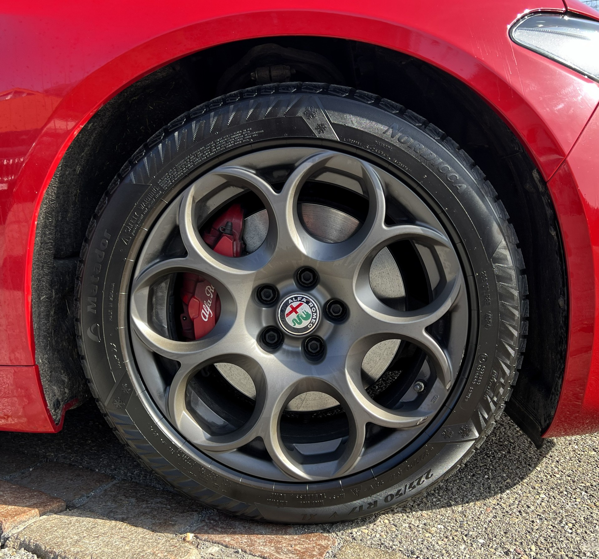 ALFA ROMEO Giulia 2.2 JTDM Veloce Q4 Automatic-image-11