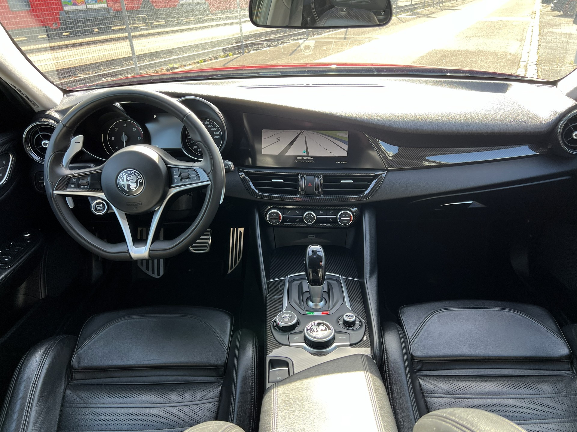 ALFA ROMEO Giulia 2.2 JTDM Veloce Q4 Automatic-image-26