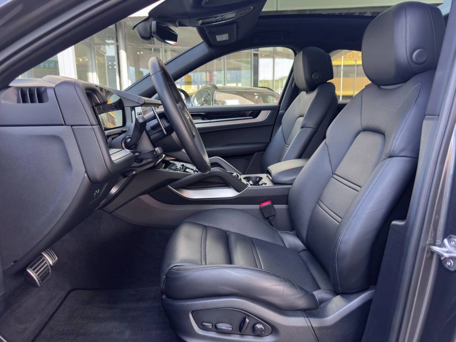 PORSCHE Cayenne S E-Hybrid Coupé-image-4
