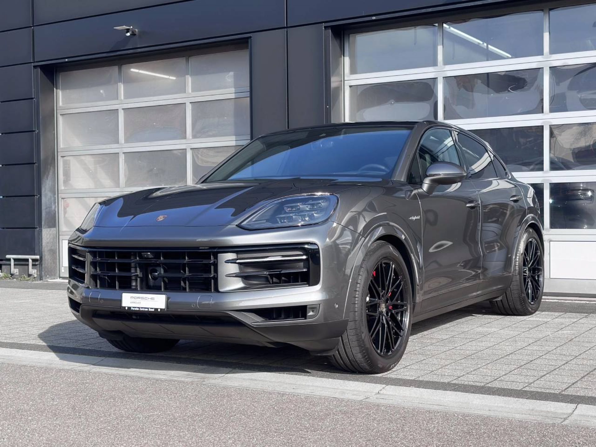 PORSCHE Cayenne S E-Hybrid Coupé-image-8