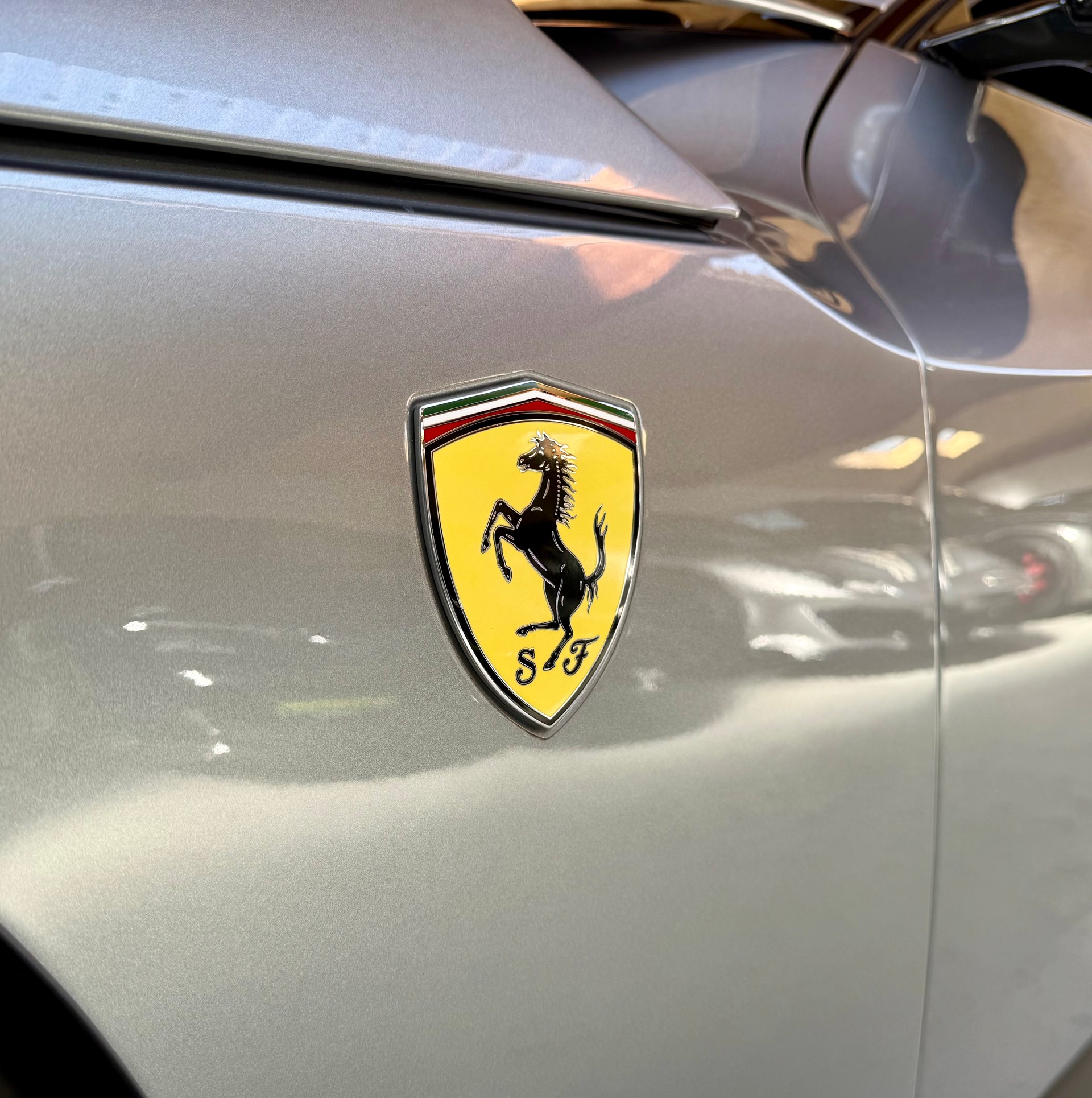FERRARI Purosangue-image-7