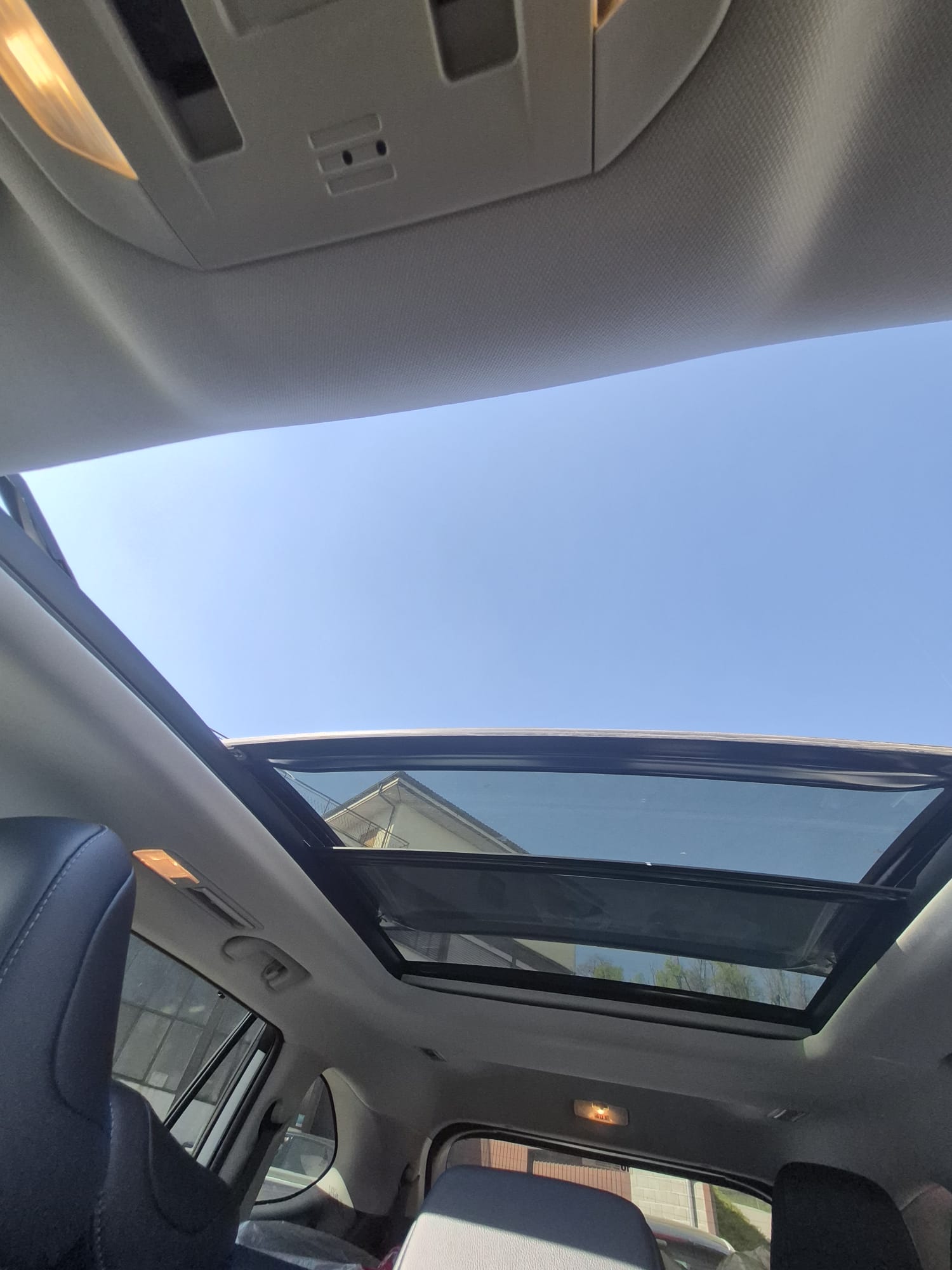 TOYOTA Highlander 2.5 HSD Premium e-CVT-image-17