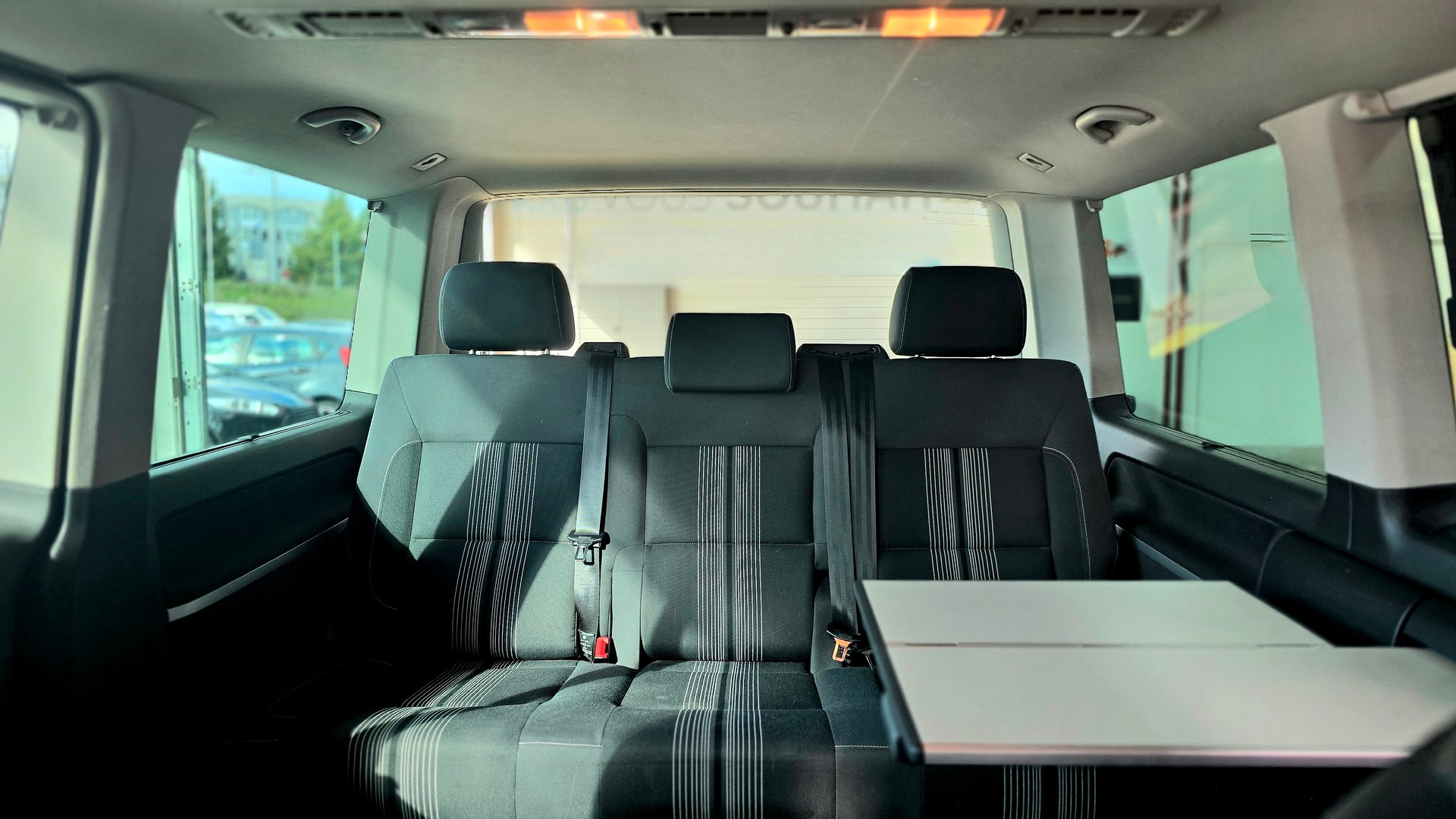VW T5 Multivan 2.0 TDI CR Comfortline Match DSG-image-21