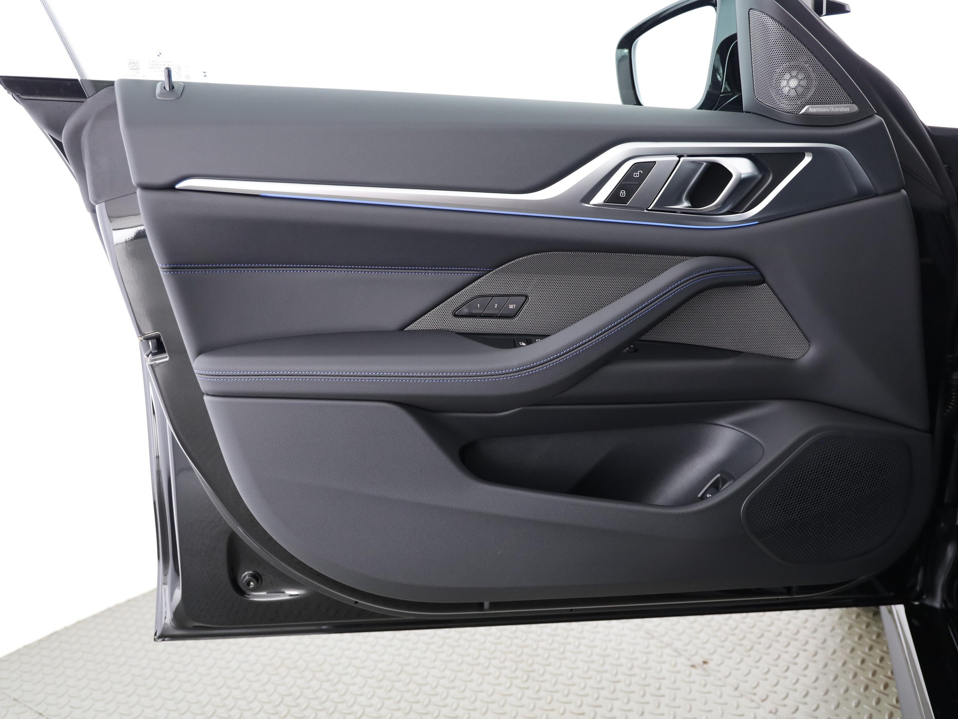 BMW i4 M60-image-9