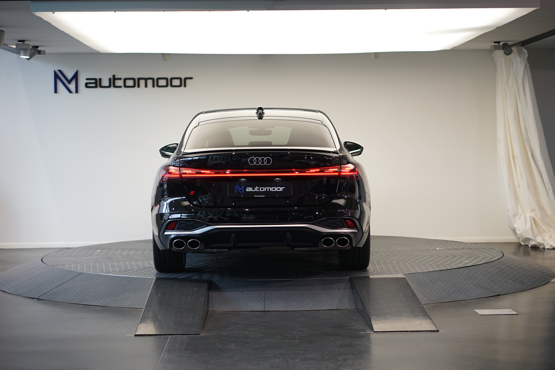 AUDI S5 Limousine TFSI quattro S tronic *Panorama* *Sportsitze* *OLED*-image-5