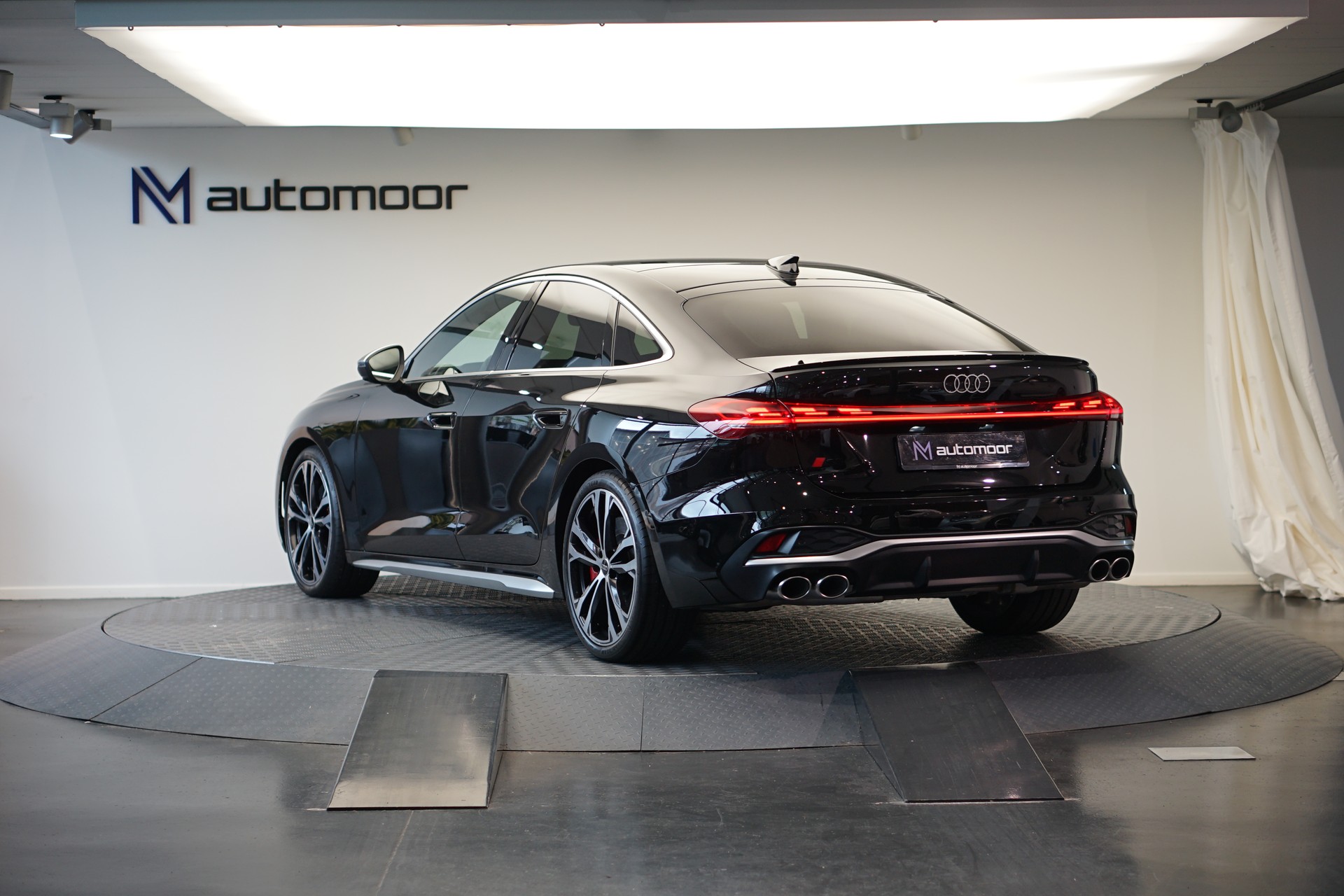 AUDI S5 Limousine TFSI quattro S tronic *Panorama* *Sportsitze* *OLED*-image-6