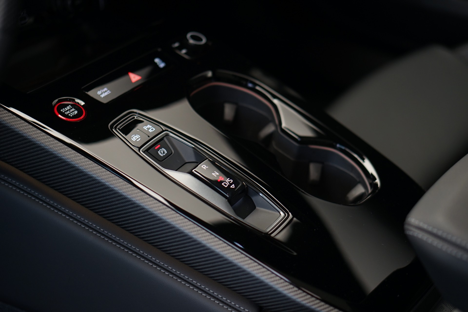 AUDI S5 Limousine TFSI quattro S tronic *Panorama* *Sportsitze* *OLED*-image-35