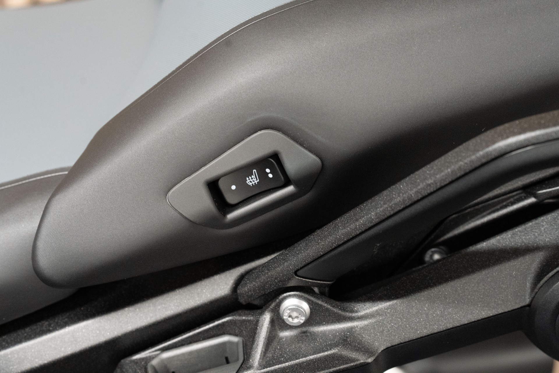BMW R 1300 GS mit 0.9% Leasing 💸🚀-image-5
