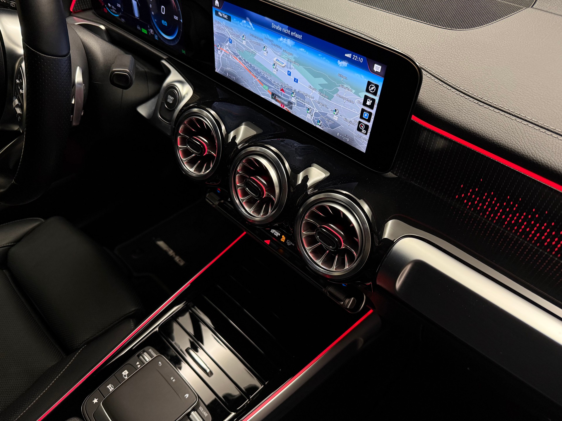 MERCEDES-BENZ EQB 350 AMG Line 4Matic | CH-Fahrzeug | SOH 96.5%-image-27