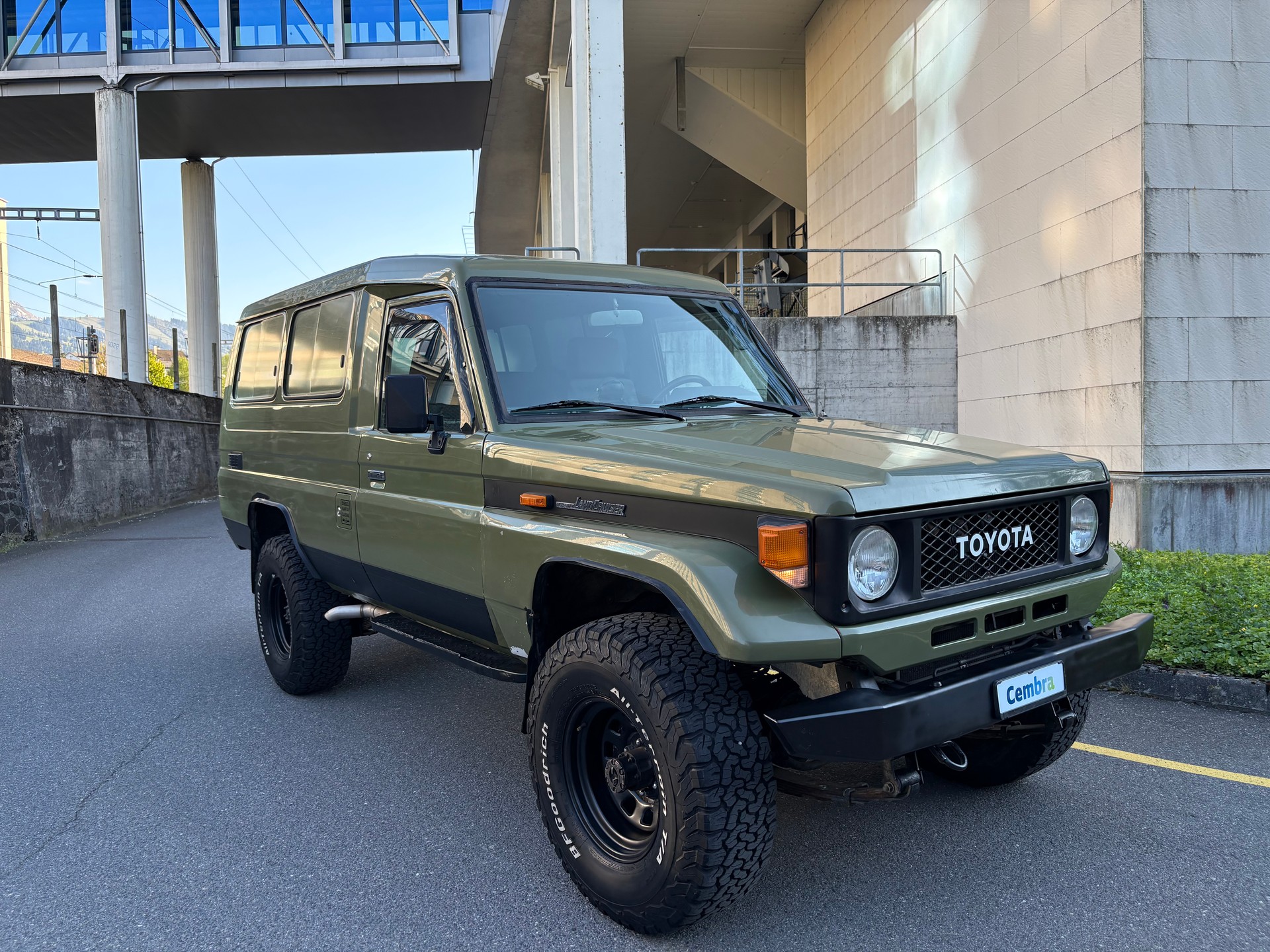 TOYOTA Land Cruiser 400 Hdt Long 4.2D-image-3