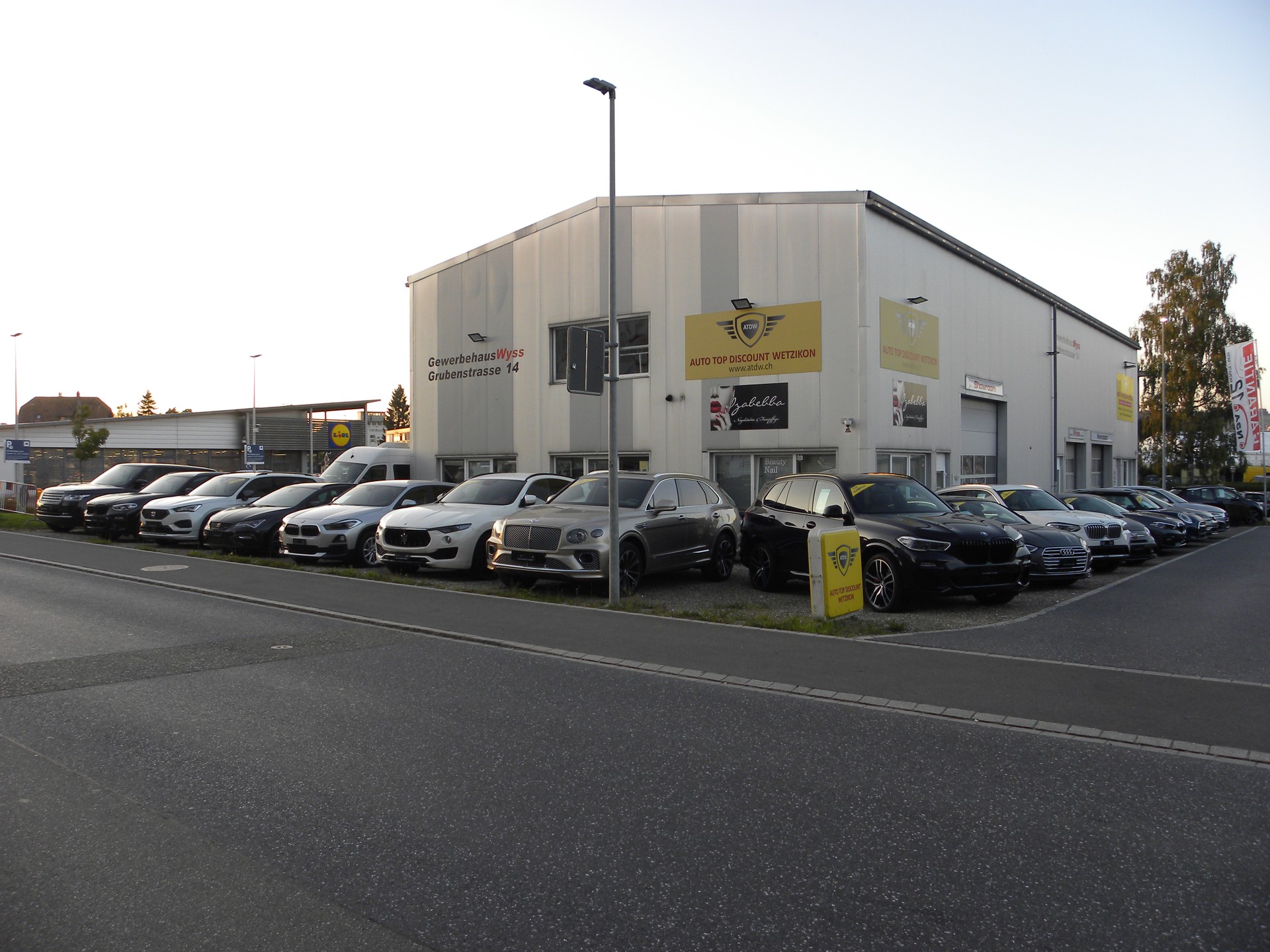 MERCEDES-BENZ GLA 200 4Matic Style 8G-DCT-image-13