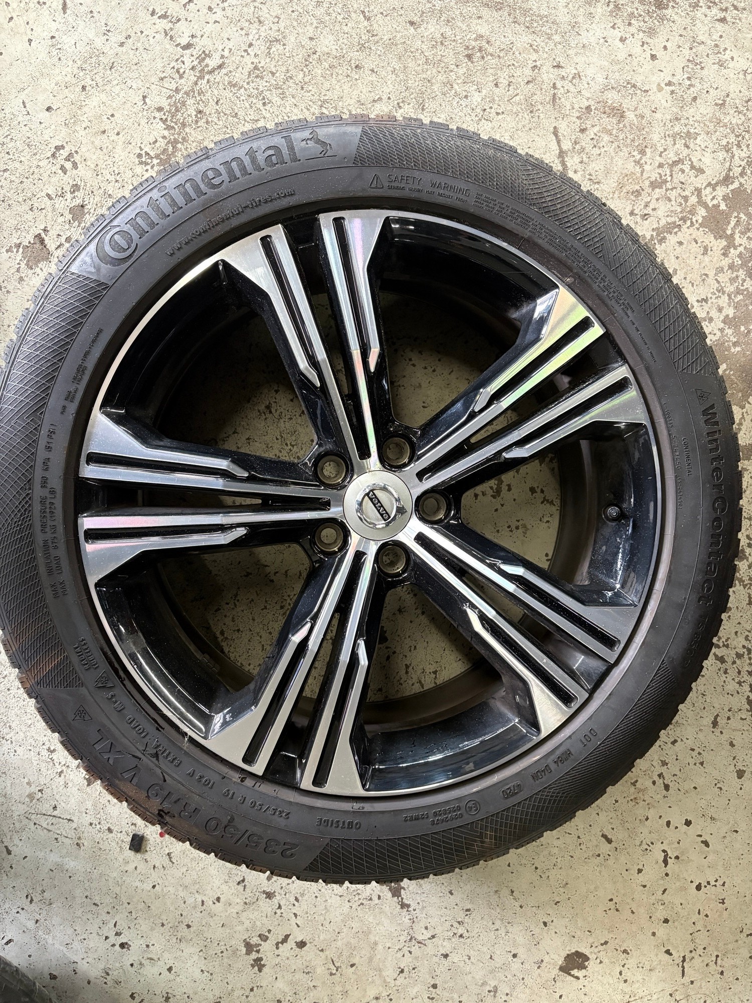 VOLVO XC40 B4 Benzin Mild Hybrid AWD R-Design Geartronic-image-14
