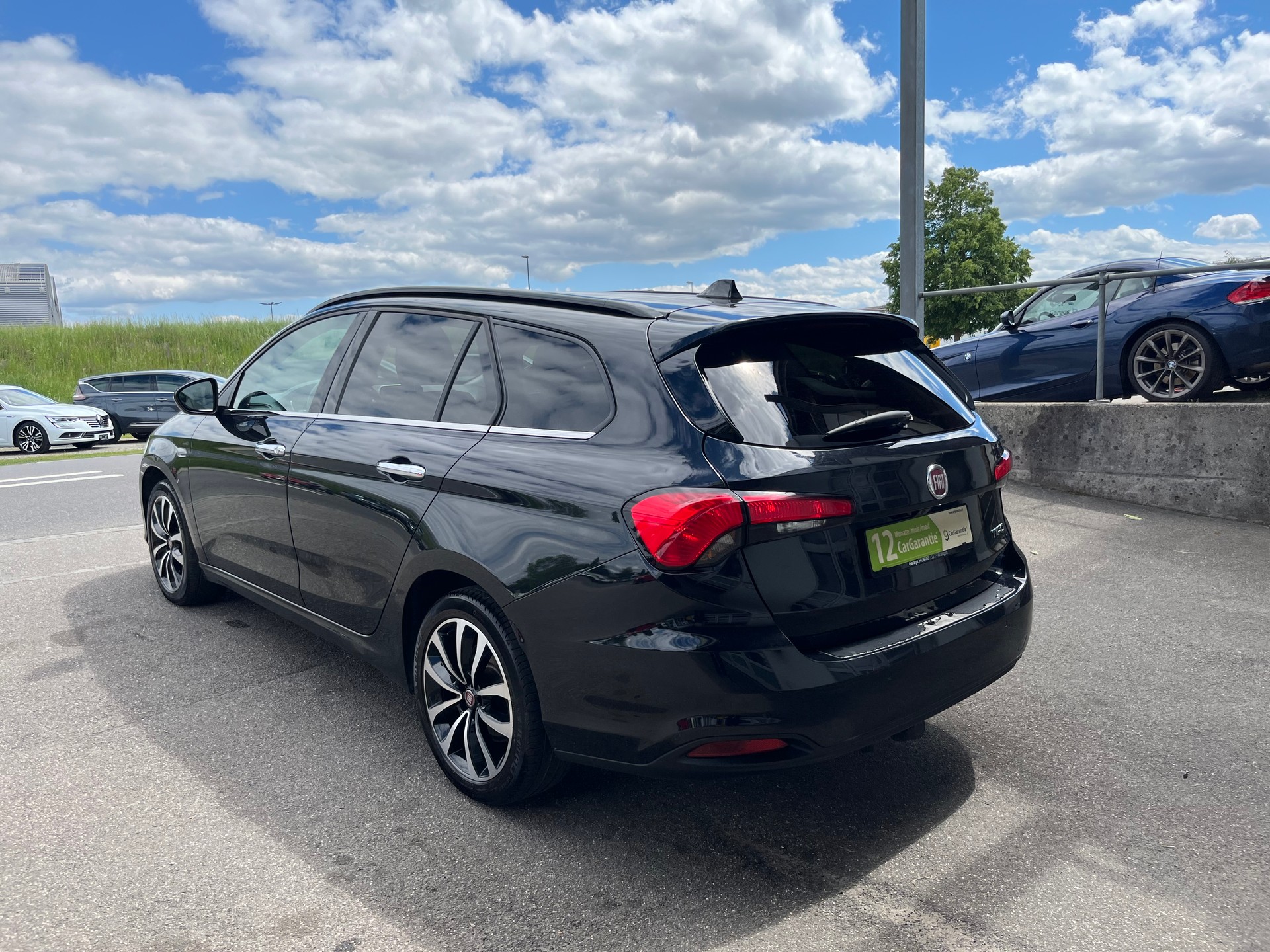 FIAT Tipo 1.4TJet Station Wagon Lounge+++ANHÄNGERKUPPLUNG+++LEDER+++FRISCH MFK+++-showroom-element-1