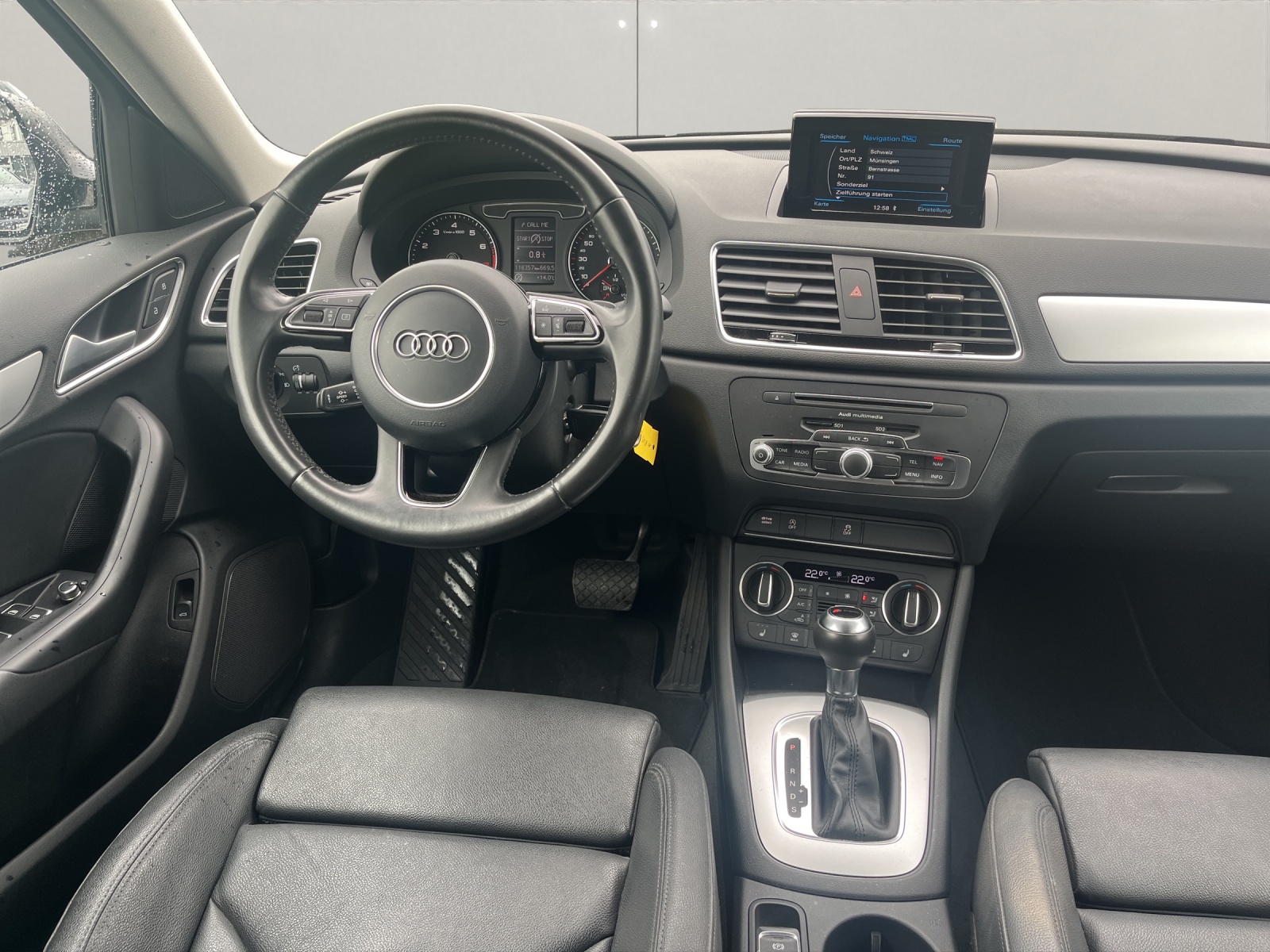 AUDI Q3 1.4 TFSI Sport S-Tronic-image-14