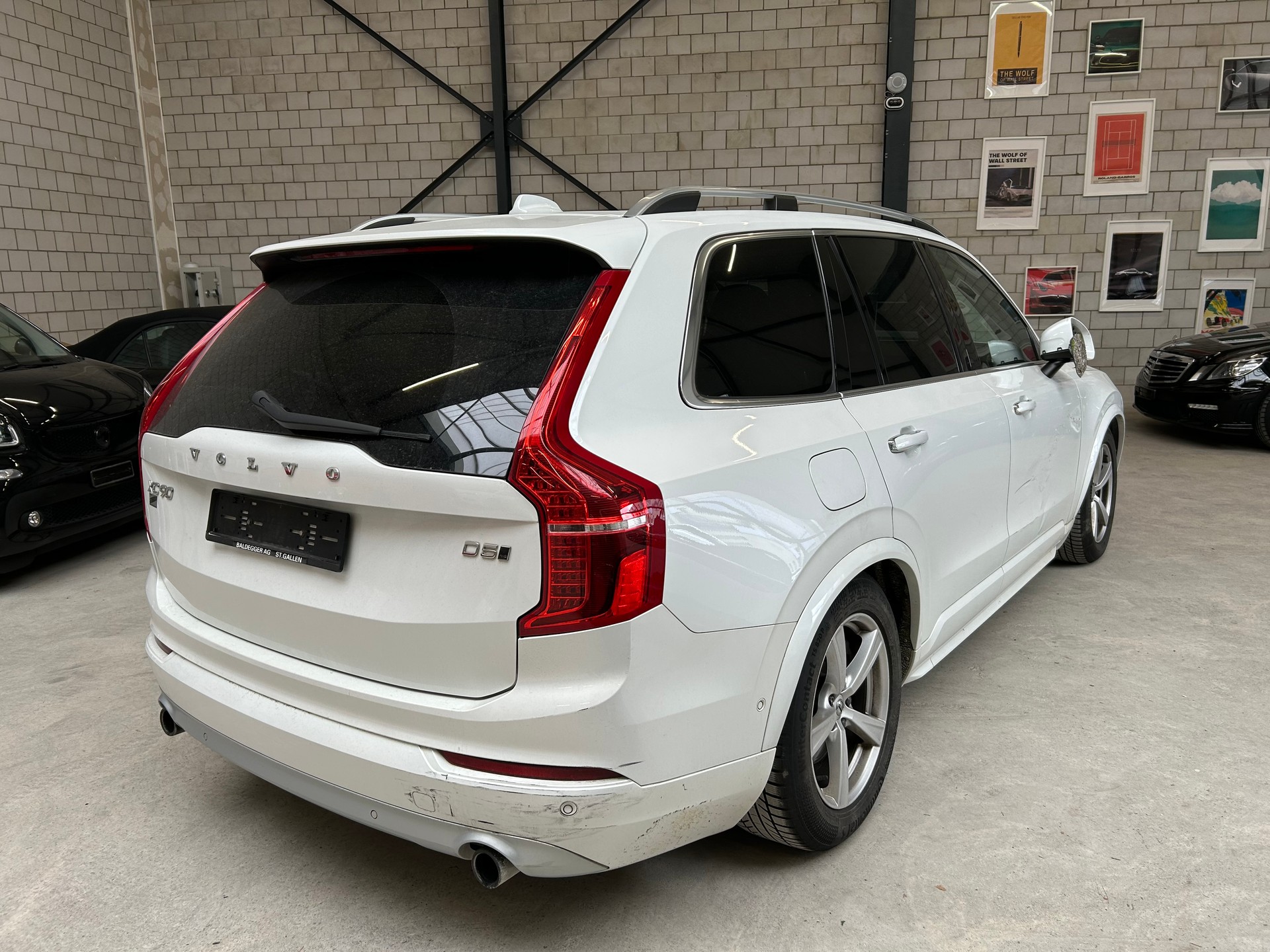 VOLVO XC90 D5 AWD Momentum Geartronic-image-3