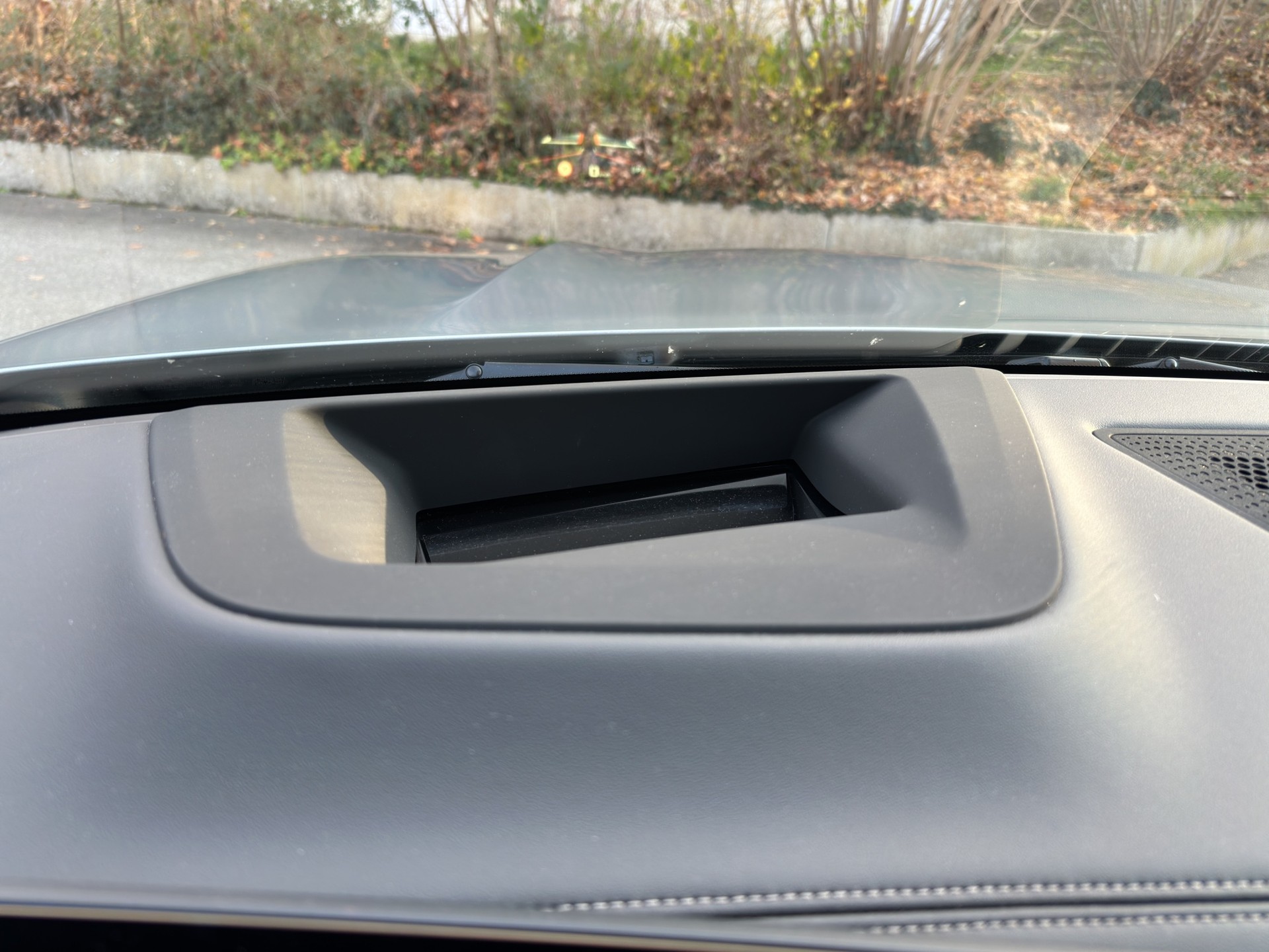BMW X6 xDrive 48V M60i M Sport Pro (CH) INDIVIDUAL FACELIFT-image-15
