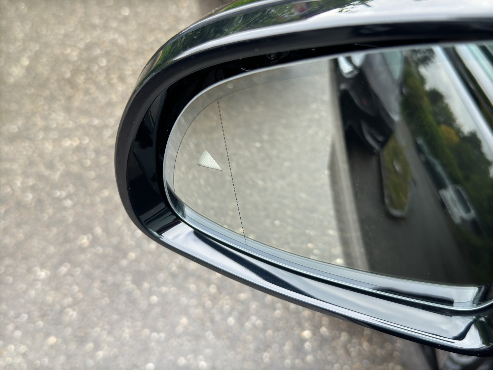 BMW X6 xDrive 48V M60i M Sport Pro (CH) INDIVIDUAL FACELIFT-image-17