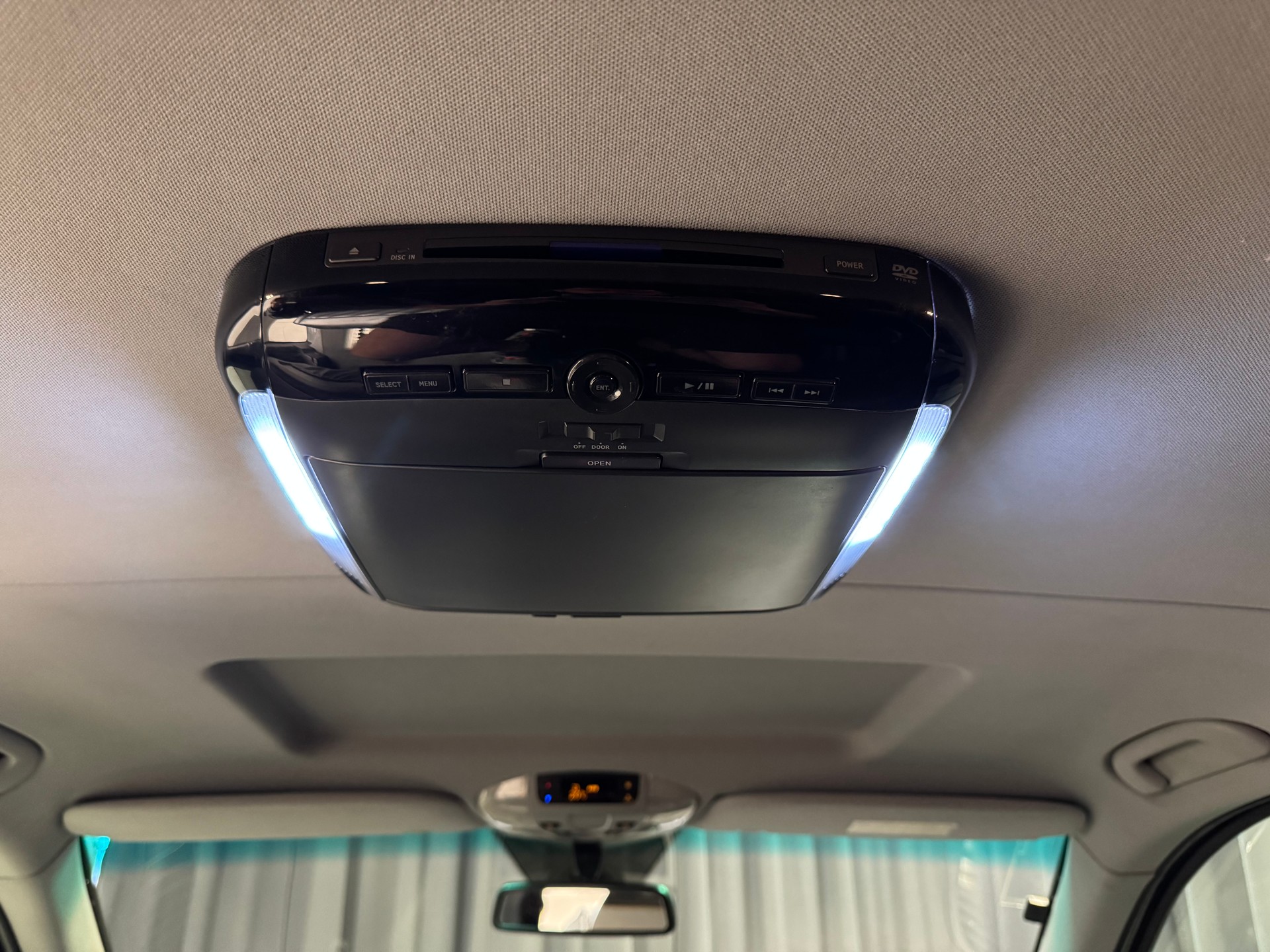MERCEDES-BENZ Viano 2.2 CDI Blue Eff. Ambiente Ed. L 4Matic A(M)(6)-image-18
