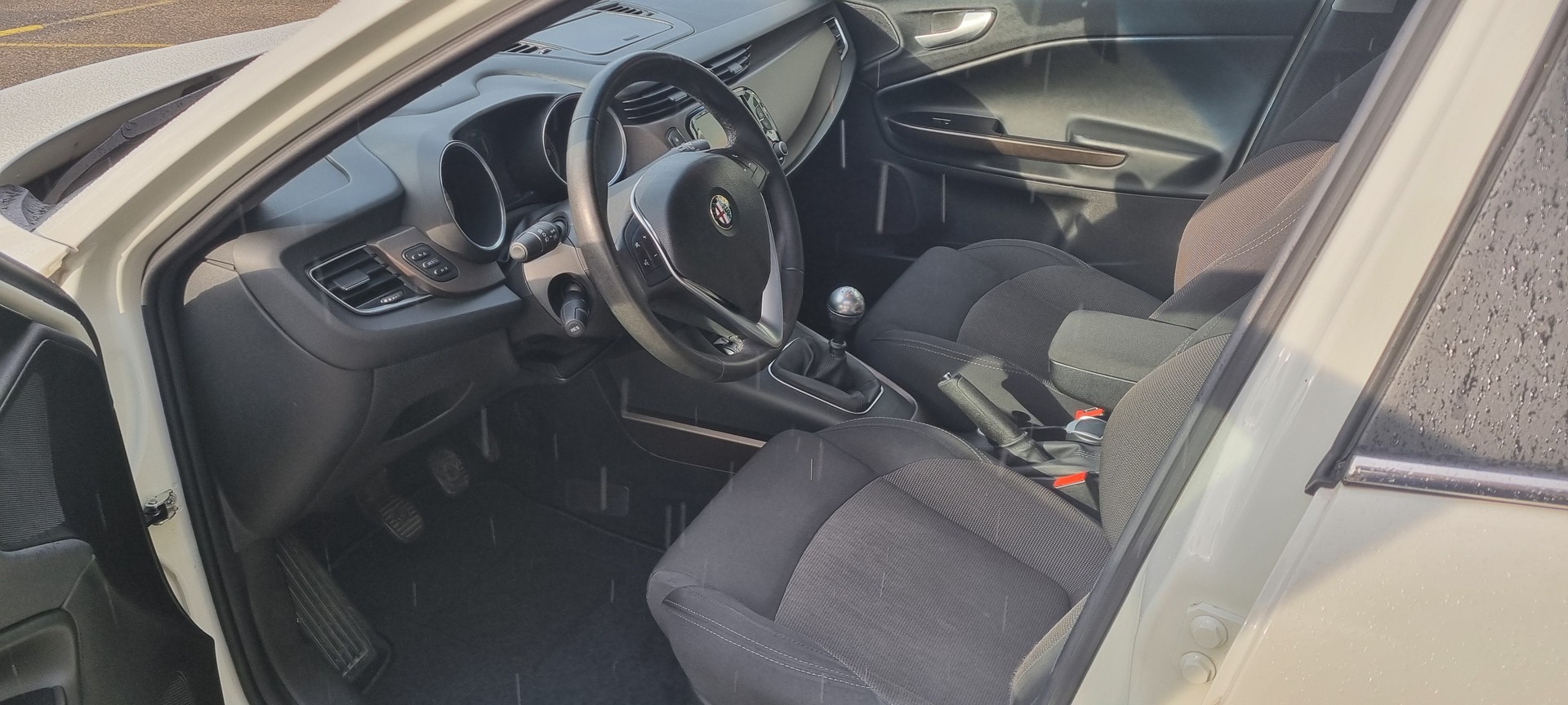 ALFA ROMEO Giulietta 1.4 MultiAir Distinctive-image-5