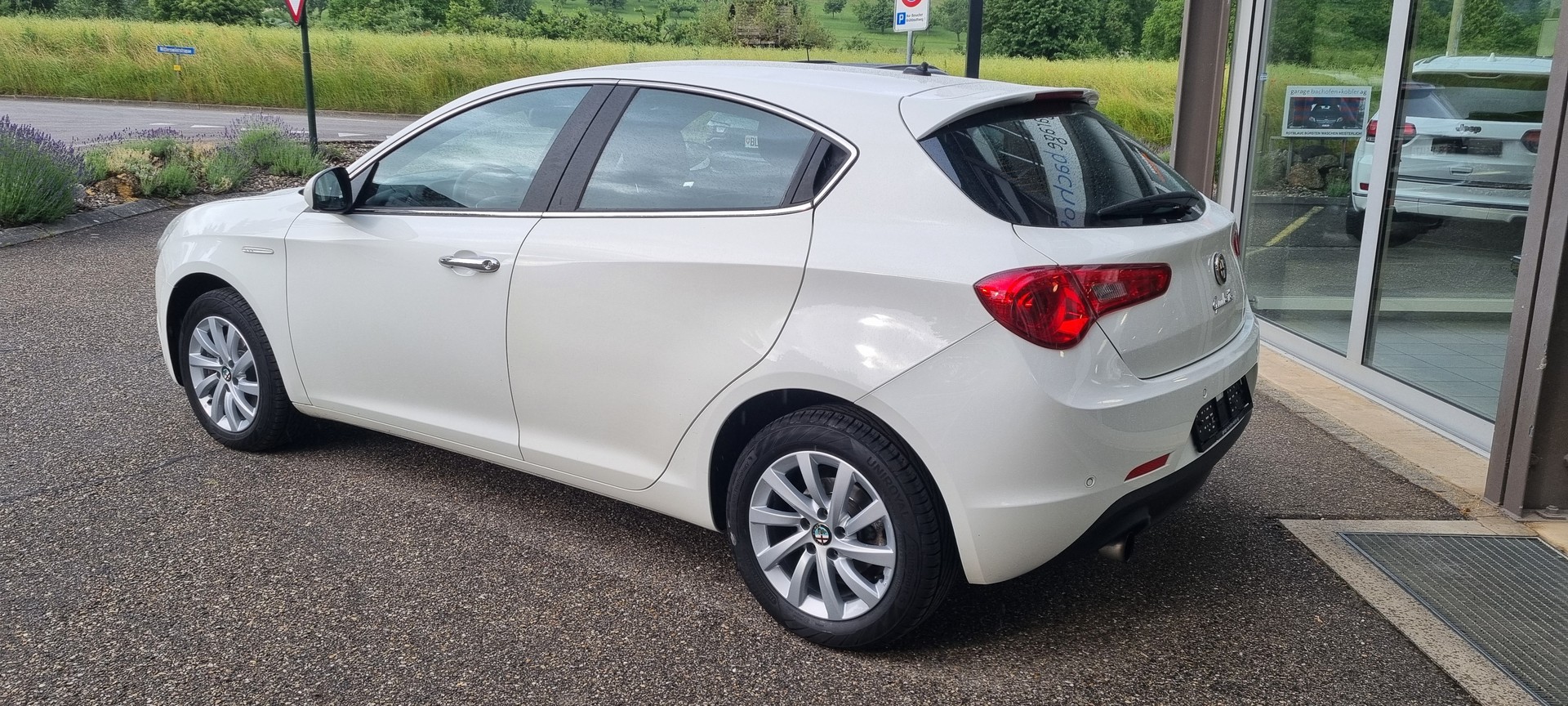 ALFA ROMEO Giulietta 1.4 MultiAir Distinctive-image-1