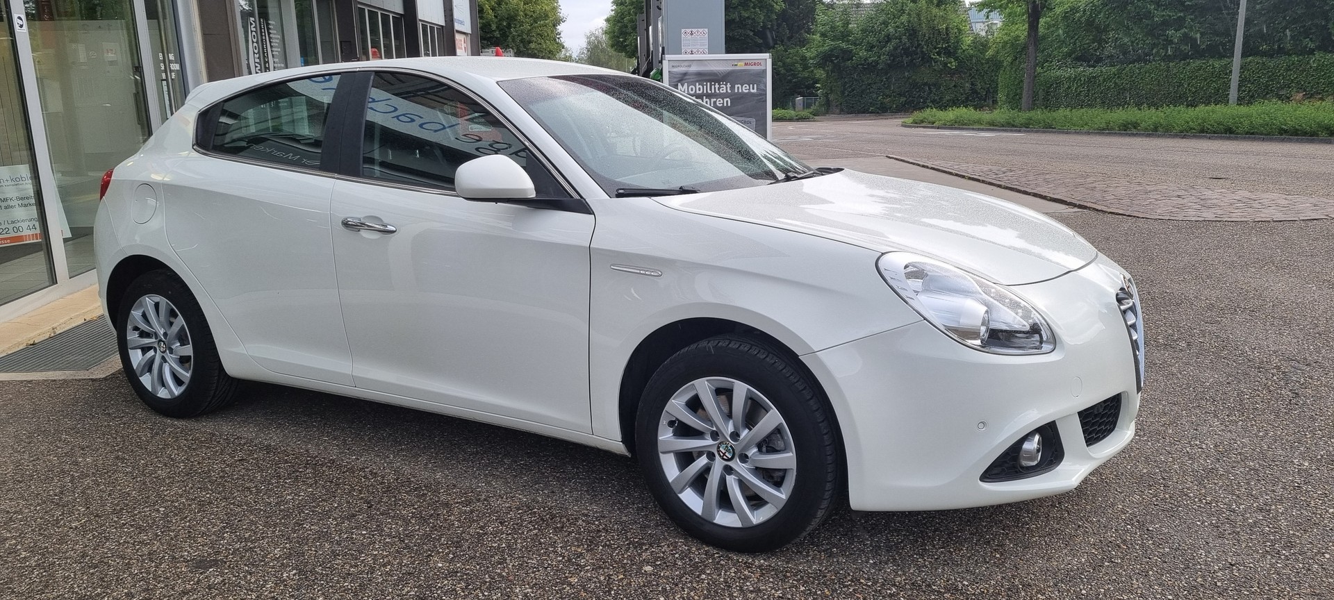 ALFA ROMEO Giulietta 1.4 MultiAir Distinctive-image-2