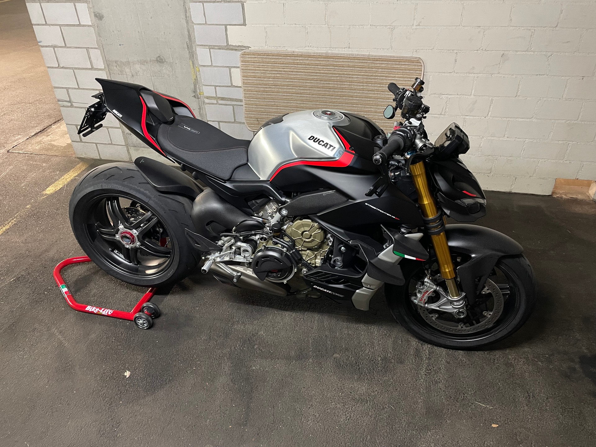 DUCATI Streetfighter V4 SP-image-0