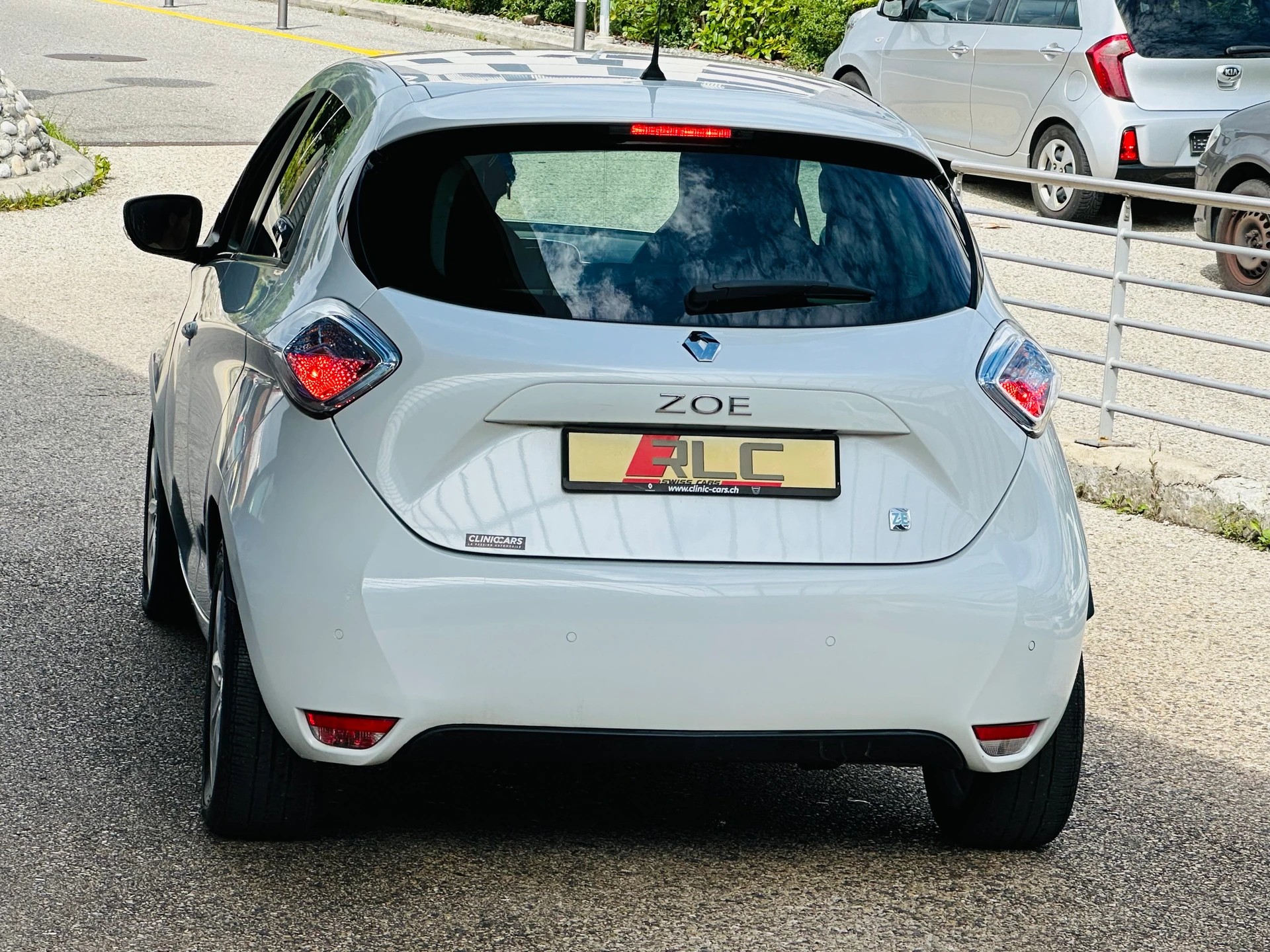 RENAULT Zoe Zen R240 (Batterie Miete)-image-6